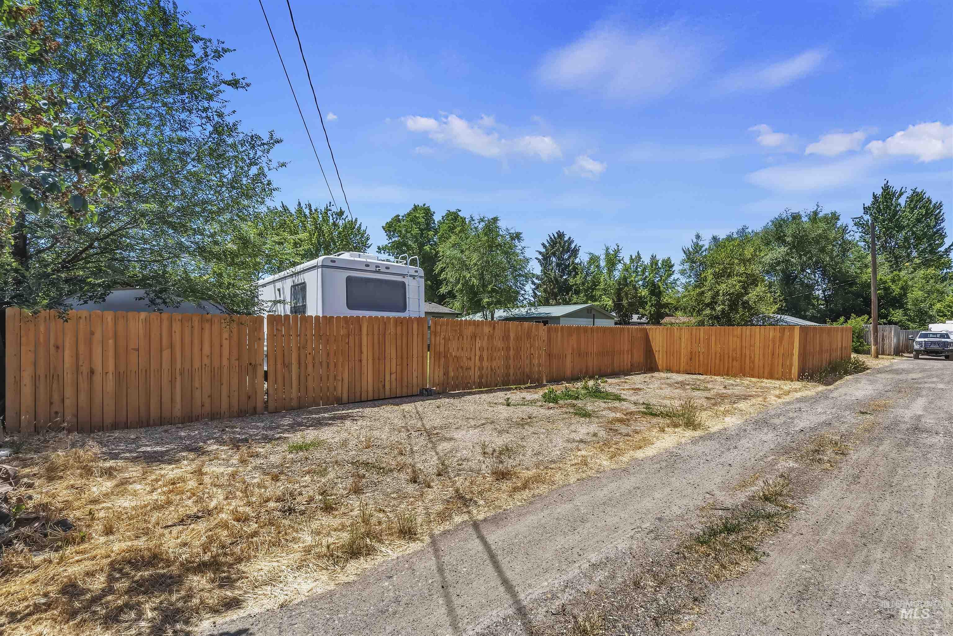630 E Court Street, Weiser, Idaho 83672, 4 Bedrooms, 2 Bathrooms, Residential For Sale, Price $350,000, 98990781