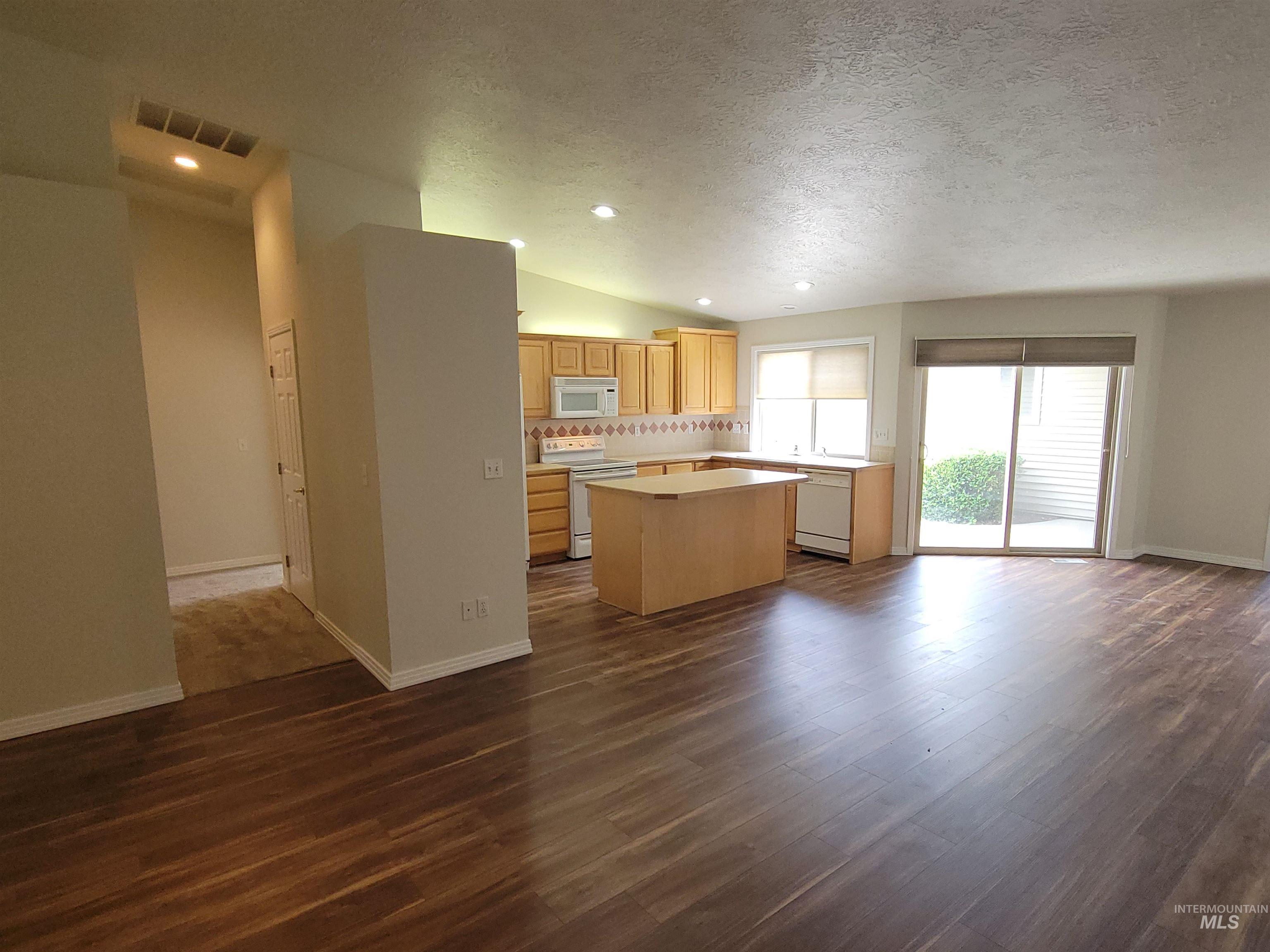 4022 Kessinger, Garden City, Idaho 83703, 2 Bedrooms, 2 Bathrooms, Residential For Sale, Price $479,900, 98990782