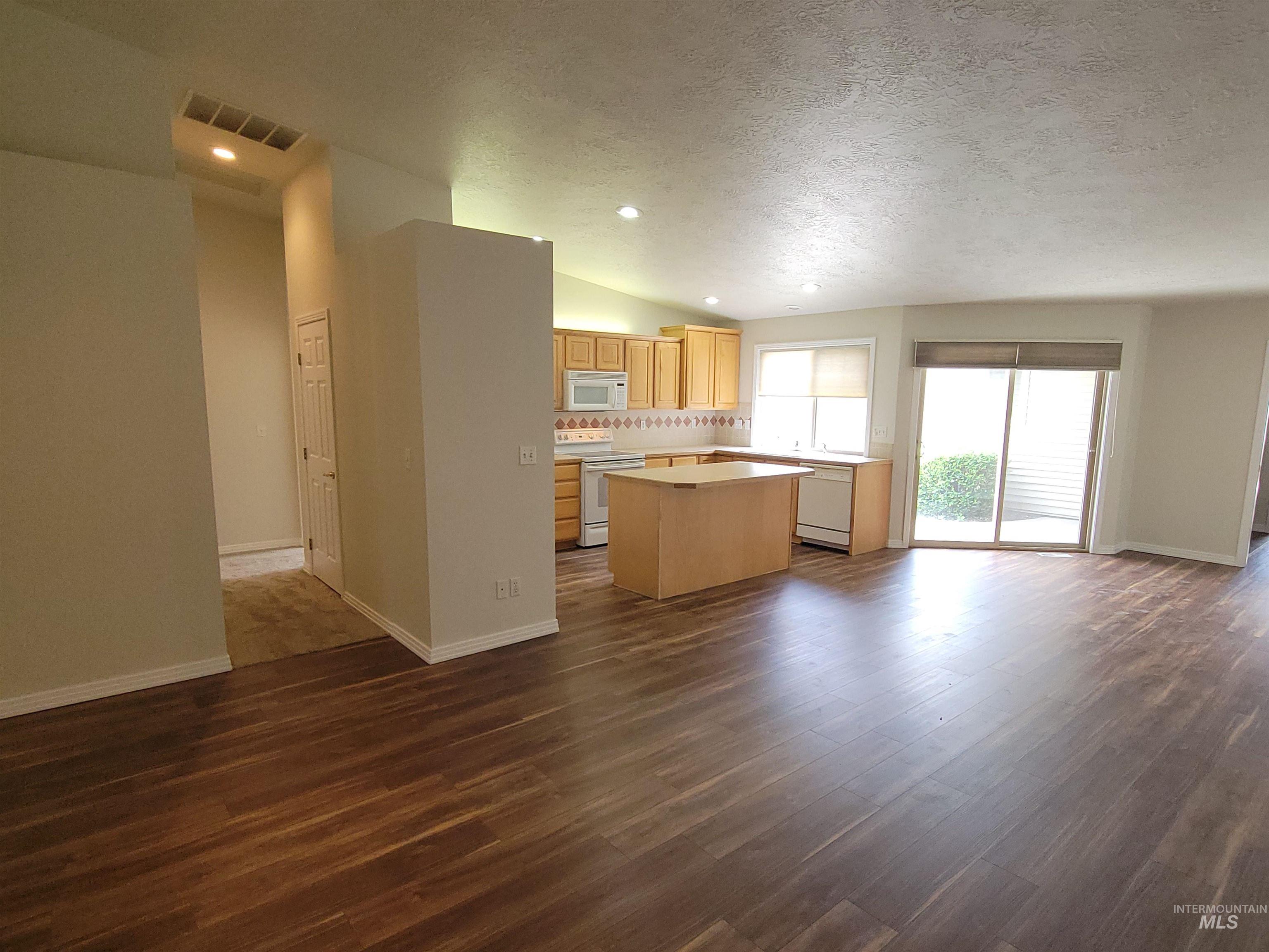 4022 Kessinger, Garden City, Idaho 83703, 2 Bedrooms, 2 Bathrooms, Residential For Sale, Price $479,900, 98990782