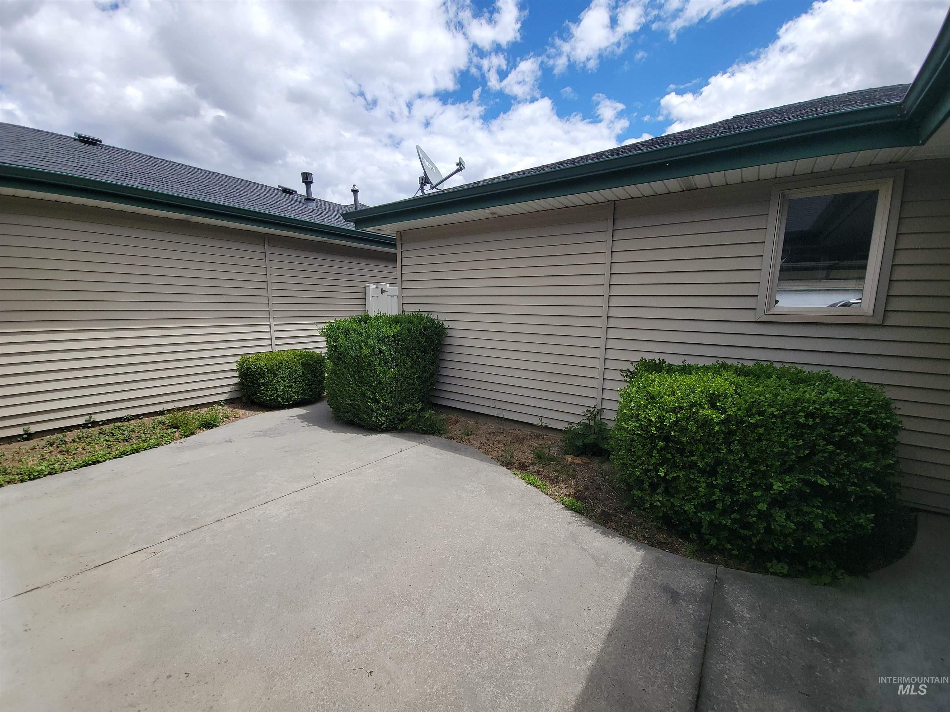 4022 Kessinger, Garden City, Idaho 83703, 2 Bedrooms, 2 Bathrooms, Residential For Sale, Price $479,900, 98990782