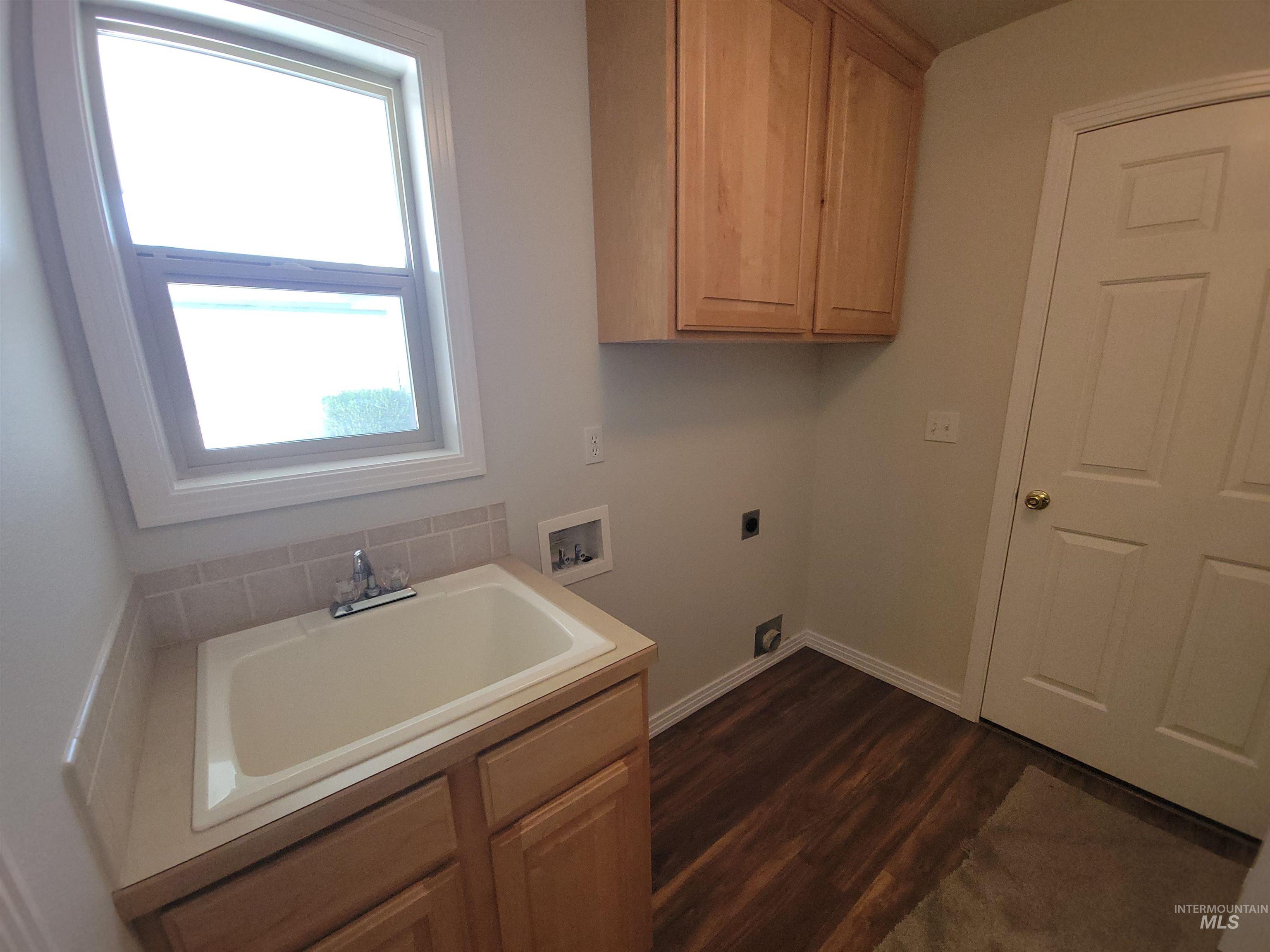 4022 Kessinger, Garden City, Idaho 83703, 2 Bedrooms, 2 Bathrooms, Residential For Sale, Price $479,900, 98990782