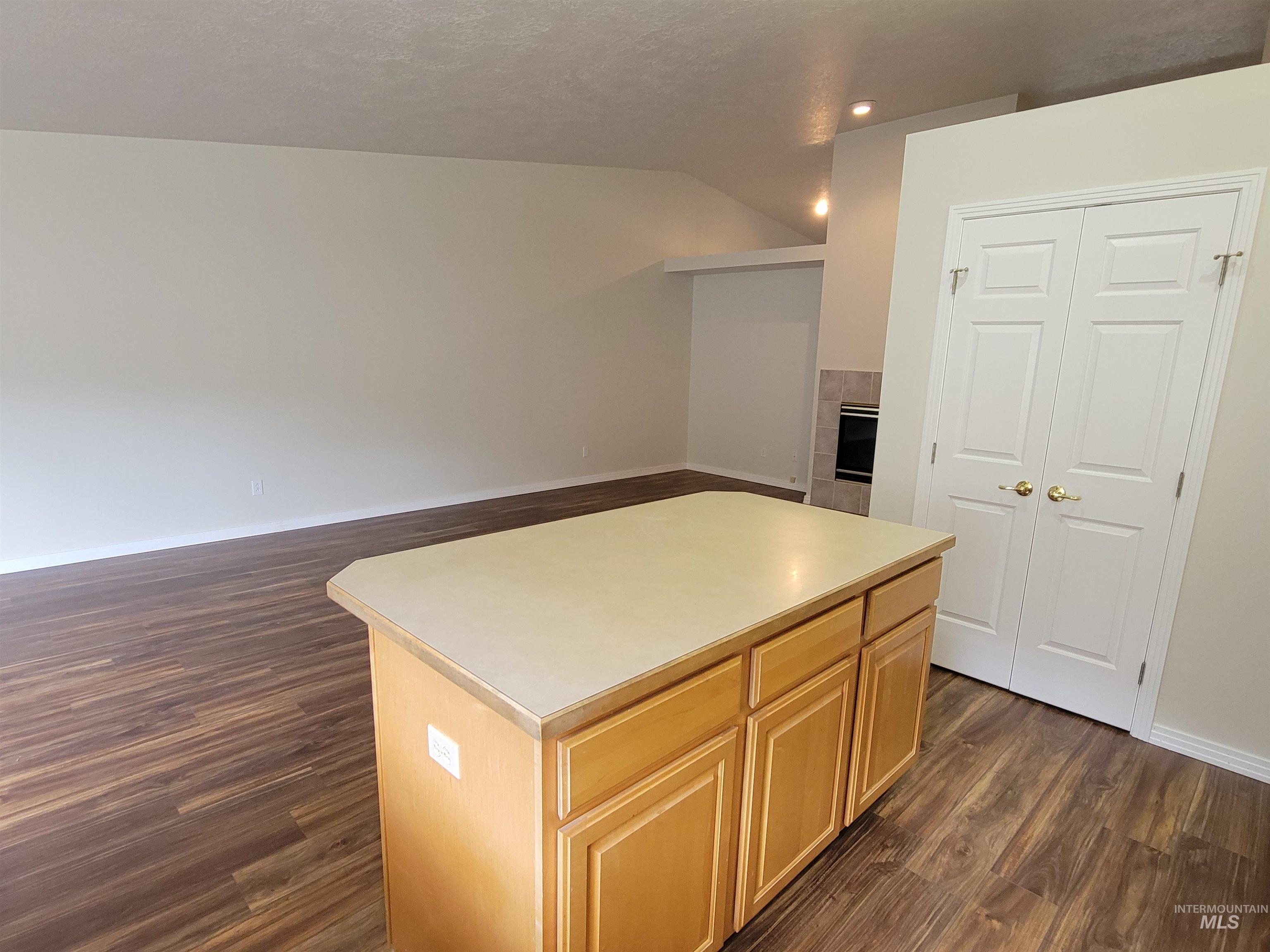 4022 Kessinger, Garden City, Idaho 83703, 2 Bedrooms, 2 Bathrooms, Residential For Sale, Price $479,900, 98990782
