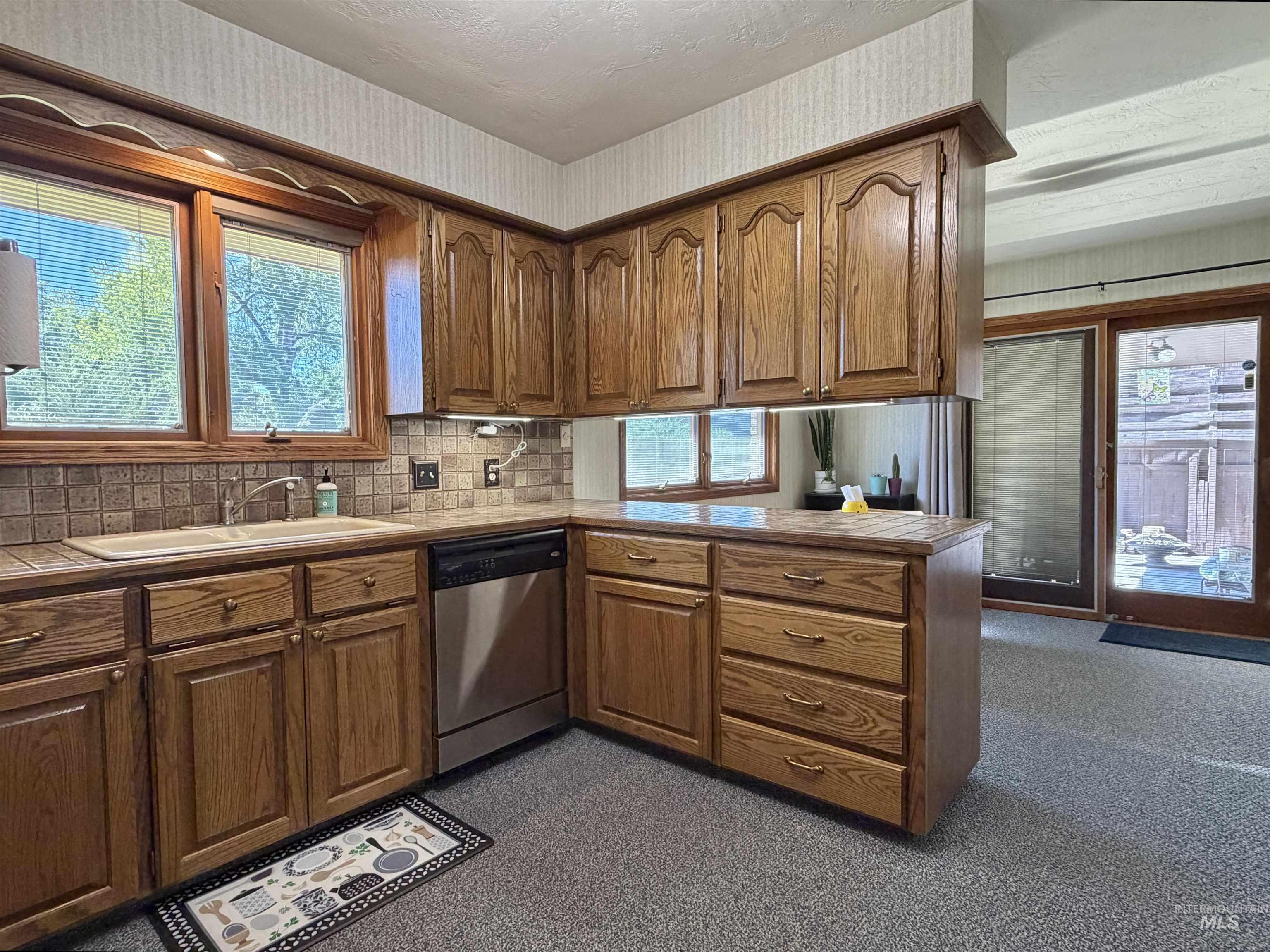 613 Sunrise Blvd N, Twin Falls, Idaho 83301-4352, 4 Bedrooms, 2 Bathrooms, Residential For Sale, Price $365,000, 98990783