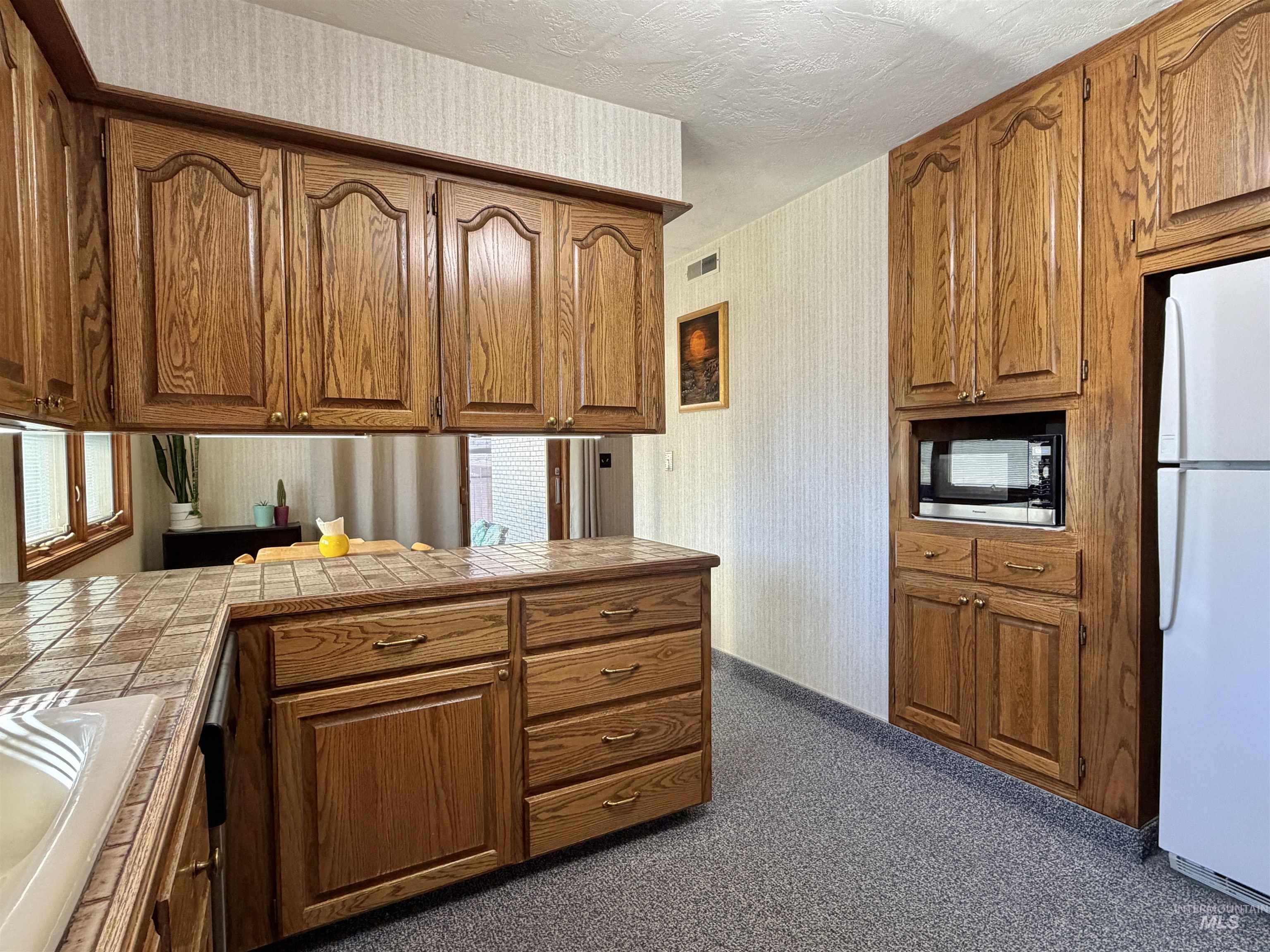 613 Sunrise Blvd N, Twin Falls, Idaho 83301-4352, 4 Bedrooms, 2 Bathrooms, Residential For Sale, Price $365,000, 98990783