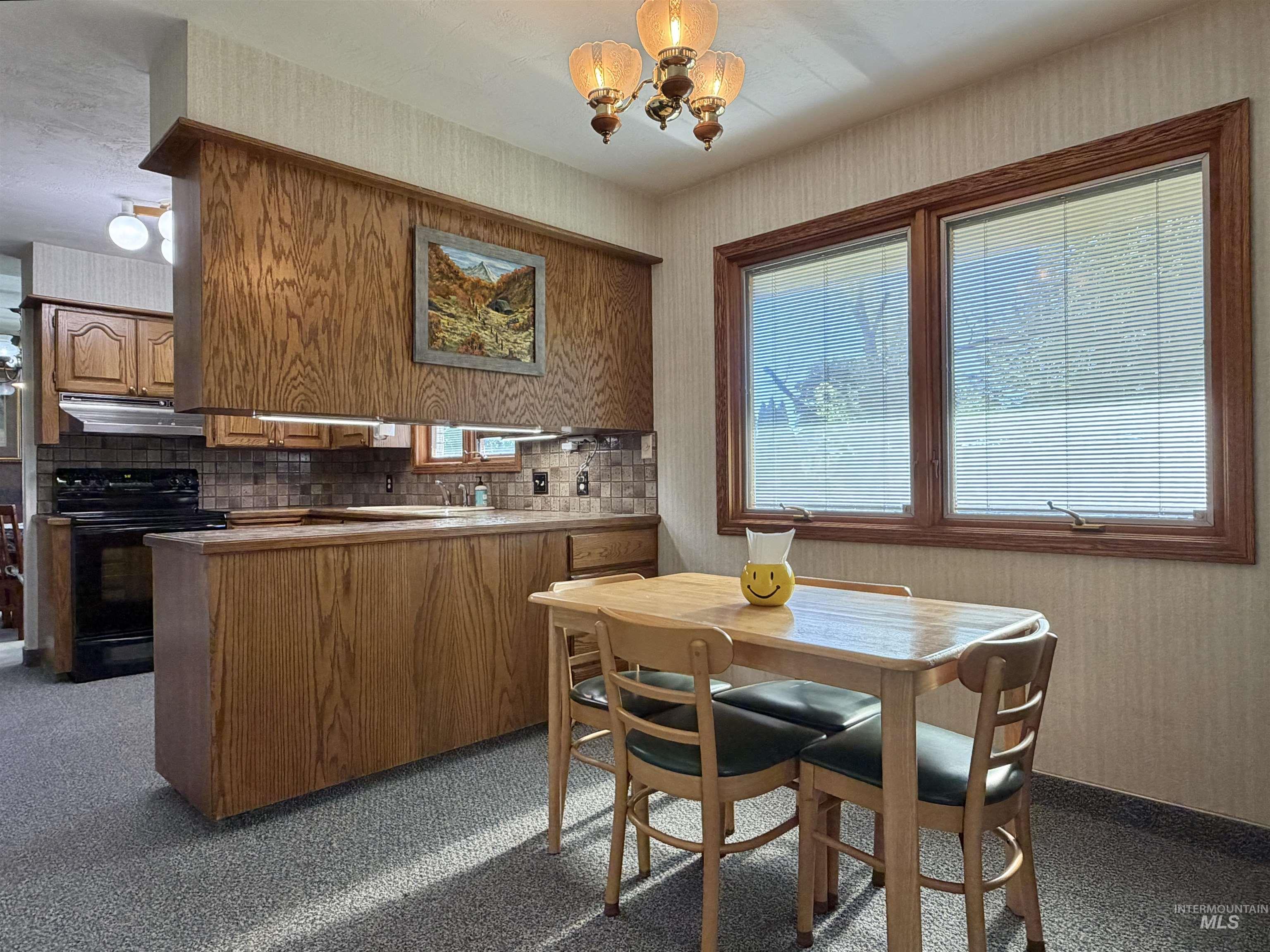 613 Sunrise Blvd N, Twin Falls, Idaho 83301-4352, 4 Bedrooms, 2 Bathrooms, Residential For Sale, Price $365,000, 98990783