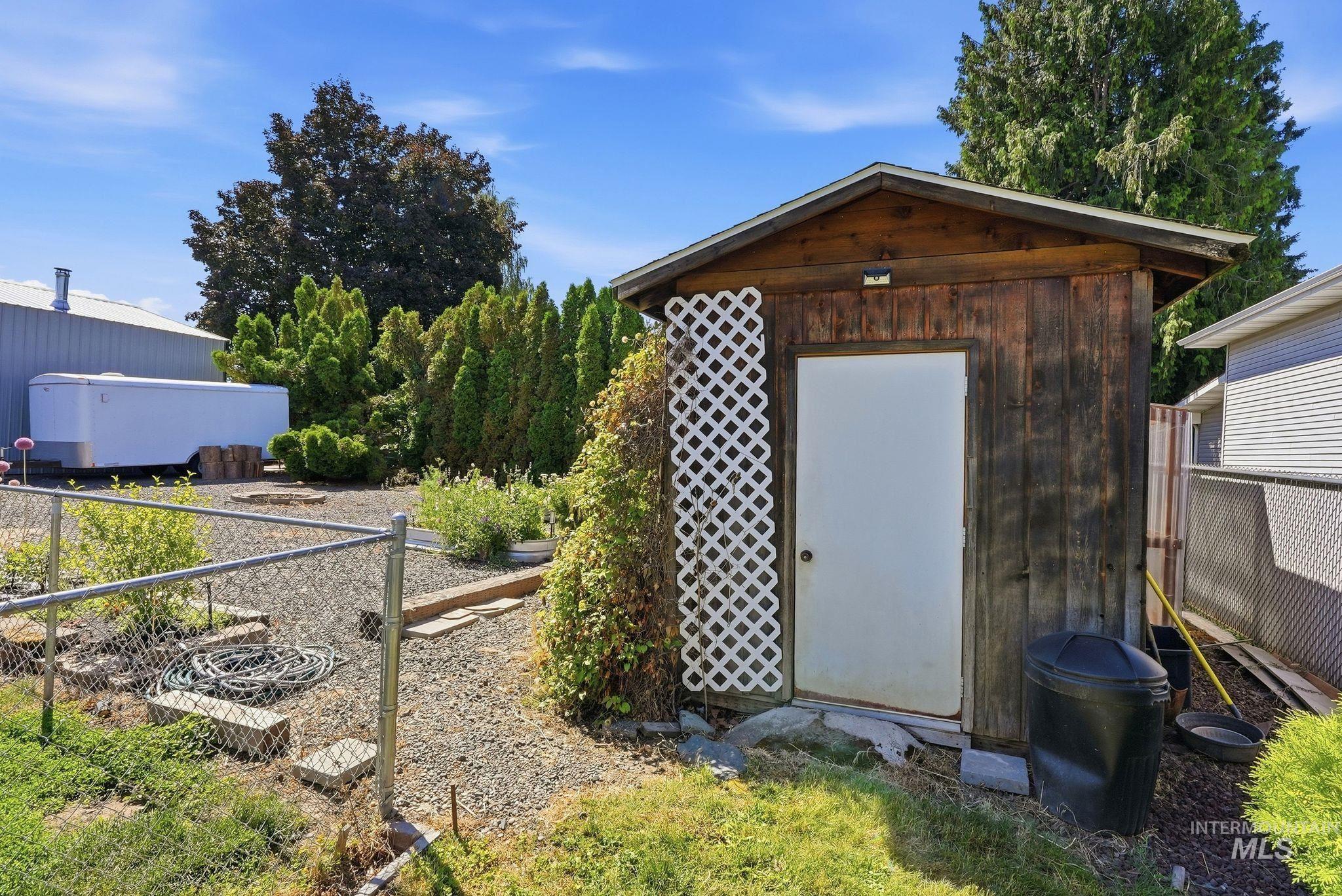 708 Park Avenue, Lewiston, Idaho 83501, 4 Bedrooms, 2 Bathrooms, Residential For Sale, Price $539,900, 98990784