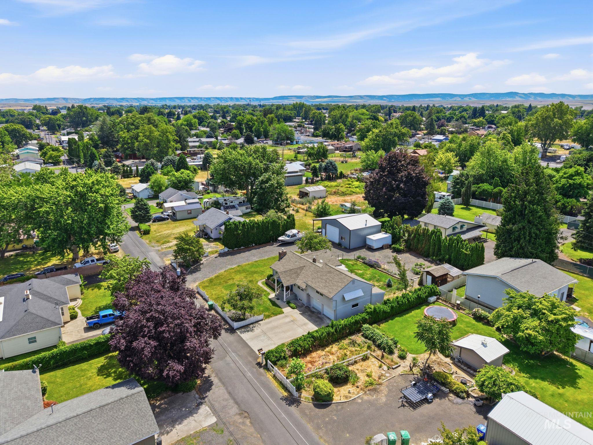 708 Park Avenue, Lewiston, Idaho 83501, 4 Bedrooms, 2 Bathrooms, Residential For Sale, Price $539,900, 98990784