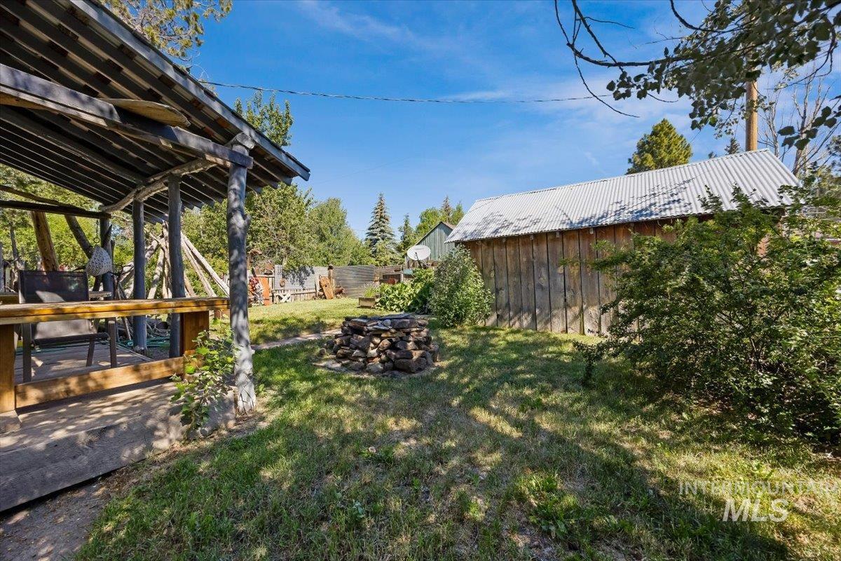 227 Garnet E, Fairfield, Idaho 83327, 3 Bedrooms, 1 Bathroom, Residential For Sale, Price $198,000,MLS 98990785
