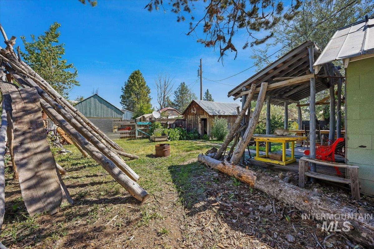227 Garnet E, Fairfield, Idaho 83327, 3 Bedrooms, 1 Bathroom, Residential For Sale, Price $198,000,MLS 98990785