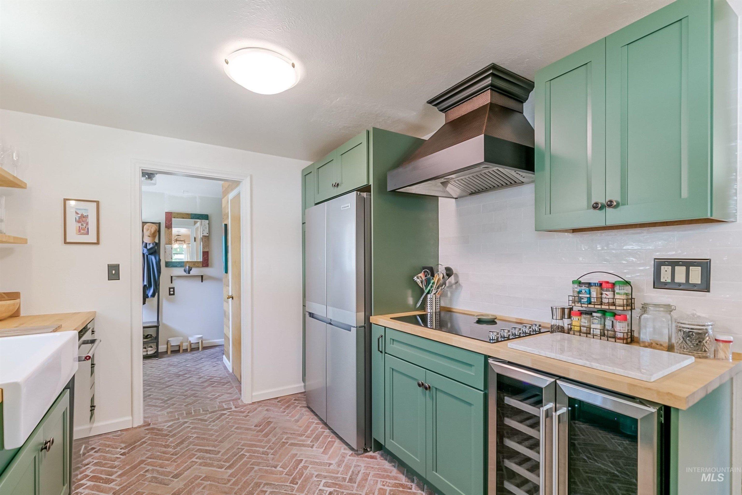 4916 W Camas Street, Boise, Idaho 83705, 3 Bedrooms, 1.5 Bathrooms, Residential For Sale, Price $465,000,MLS 98990786