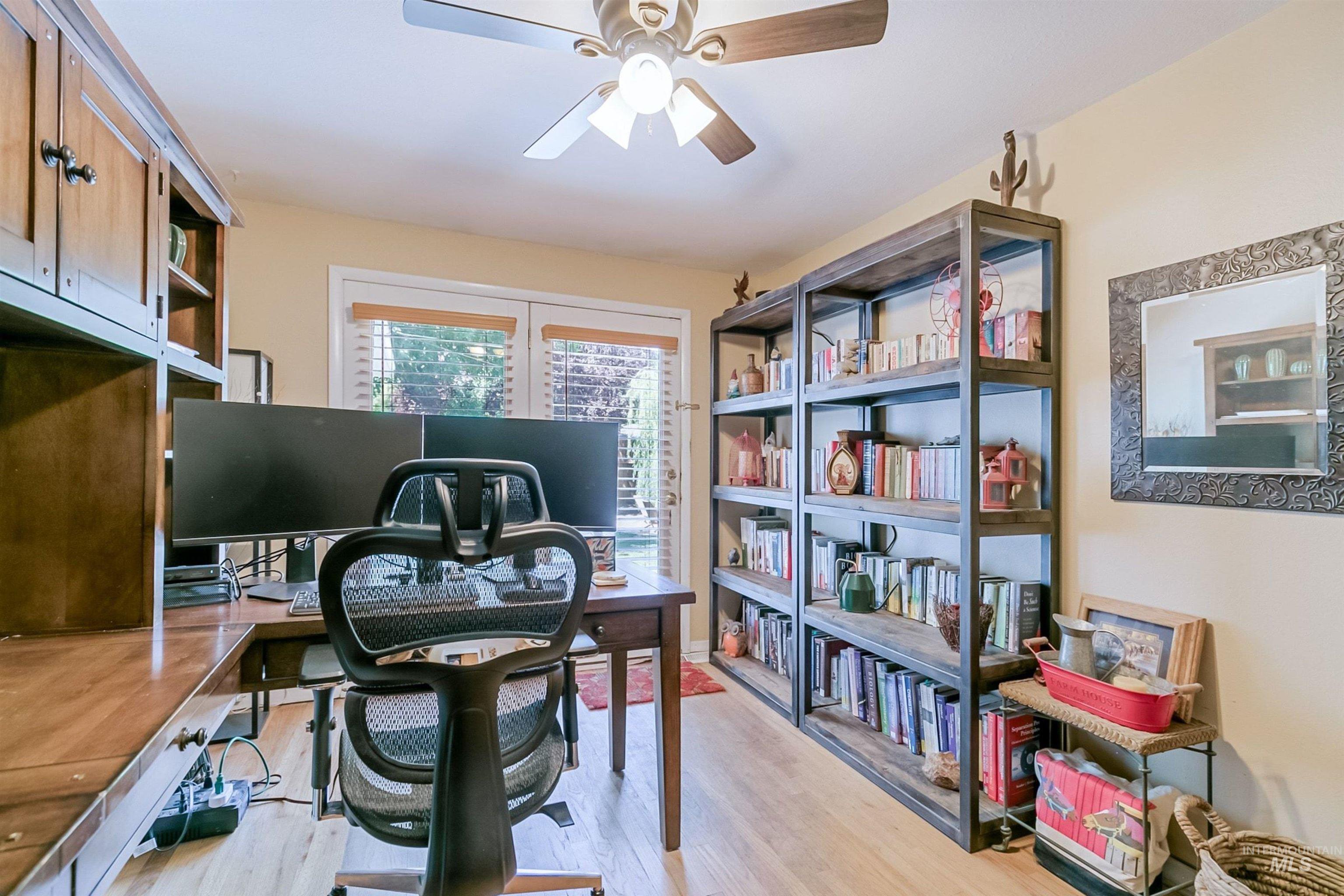 4916 W Camas Street, Boise, Idaho 83705, 3 Bedrooms, 1.5 Bathrooms, Residential For Sale, Price $465,000,MLS 98990786