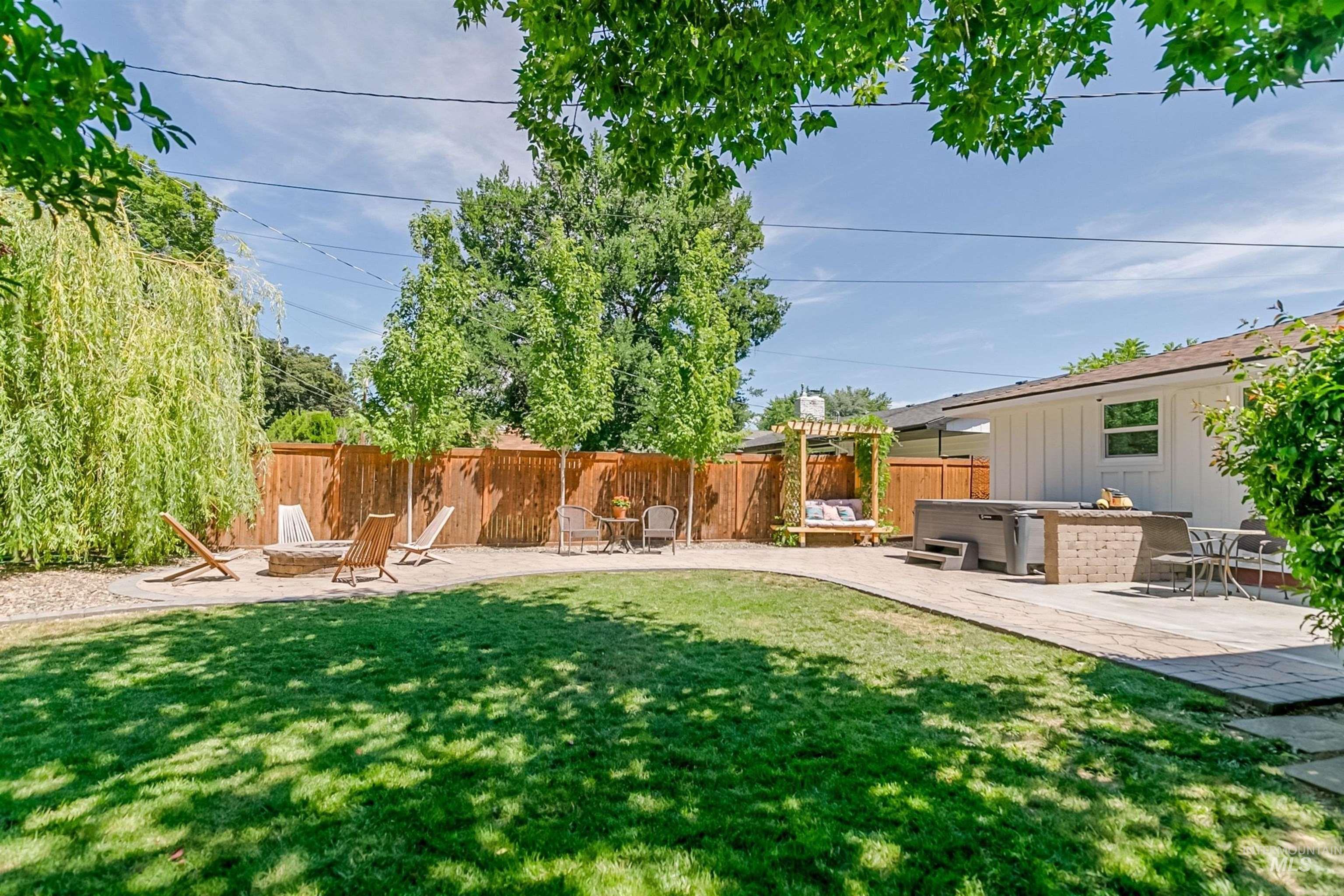 4916 W Camas Street, Boise, Idaho 83705, 3 Bedrooms, 1.5 Bathrooms, Residential For Sale, Price $465,000,MLS 98990786
