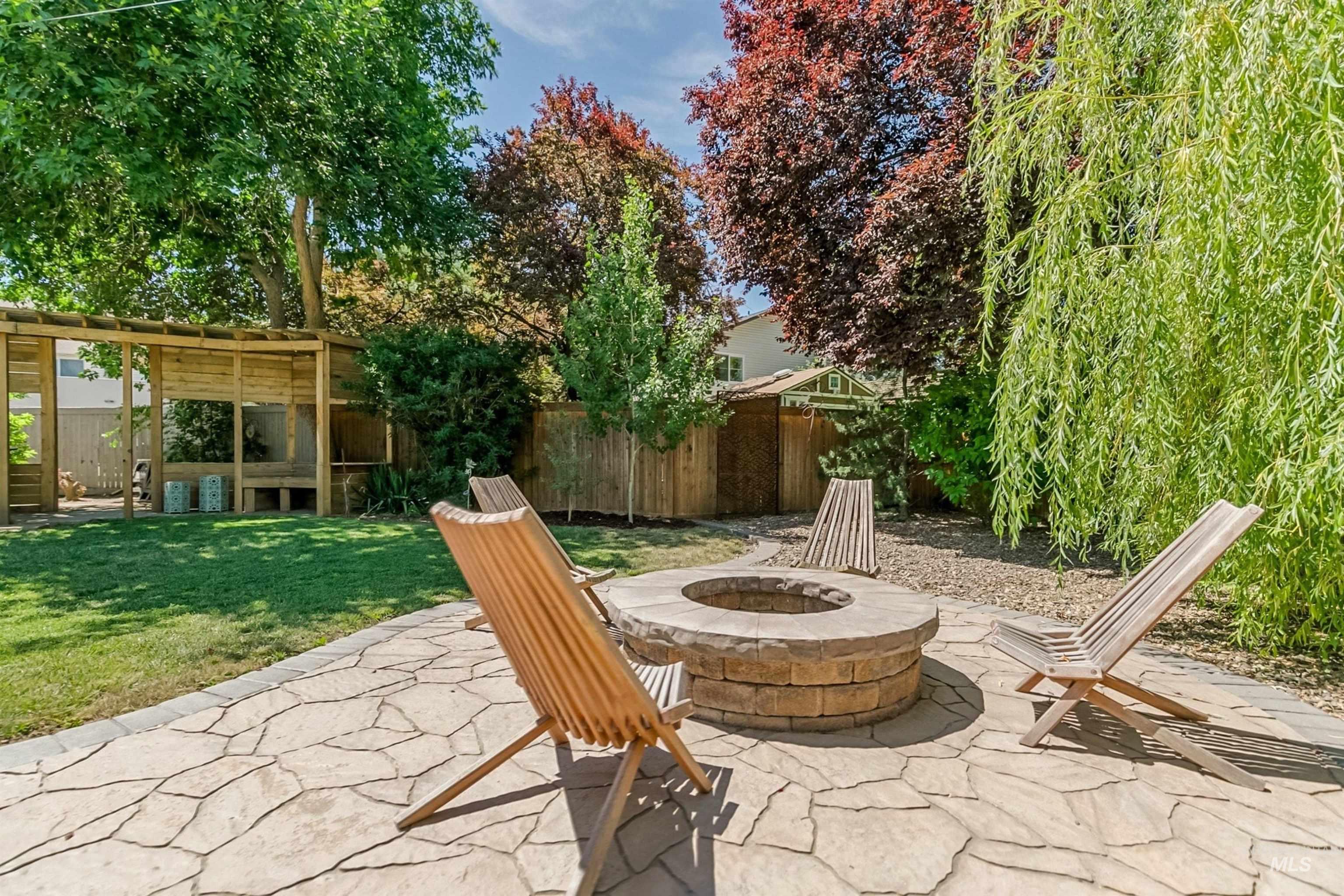 4916 W Camas Street, Boise, Idaho 83705, 3 Bedrooms, 1.5 Bathrooms, Residential For Sale, Price $465,000,MLS 98990786