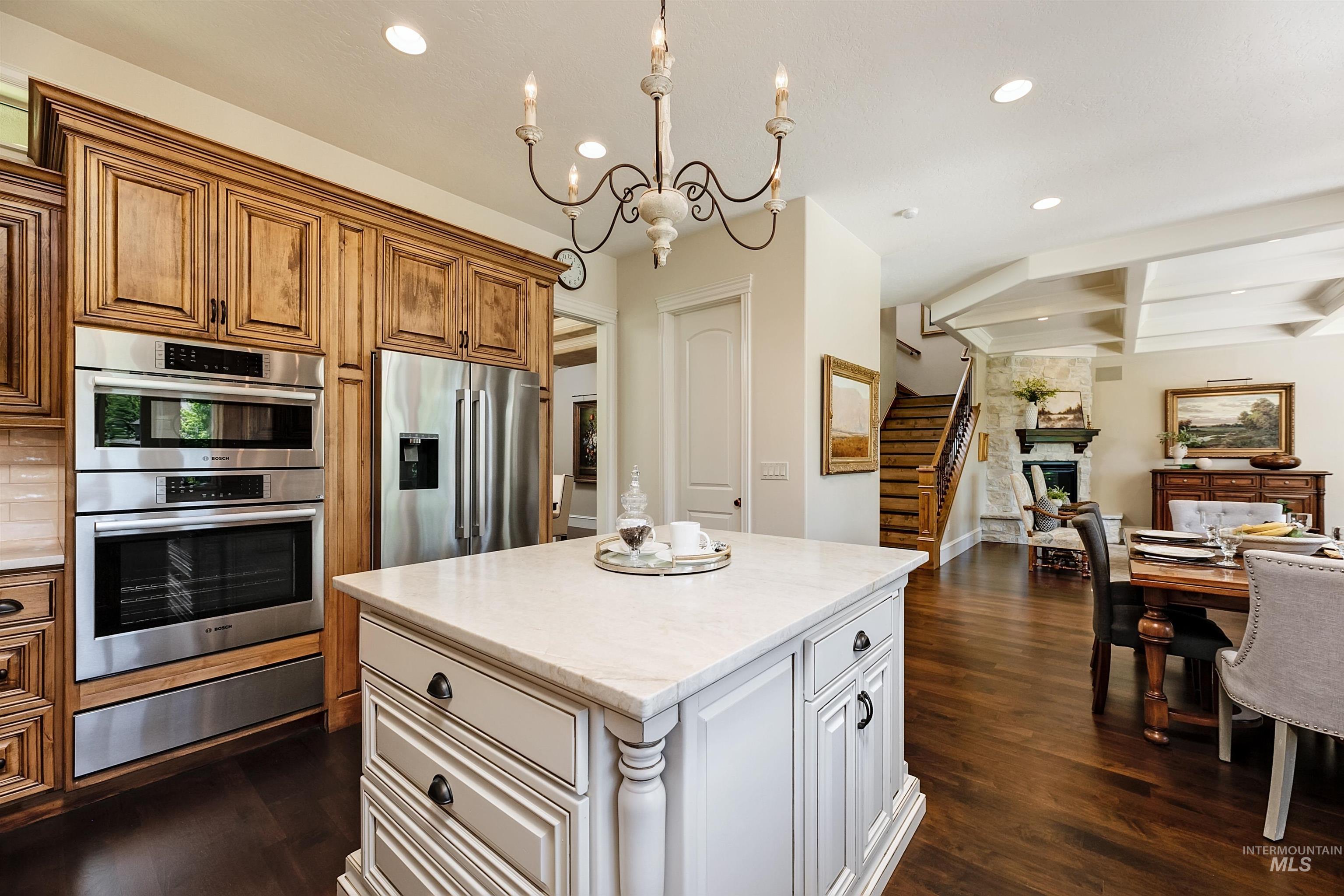 652 W Water Grove Drive, Eagle, Idaho 83616, 4 Bedrooms, 3.5 Bathrooms, Residential For Sale, Price $1,795,000,MLS 98990788