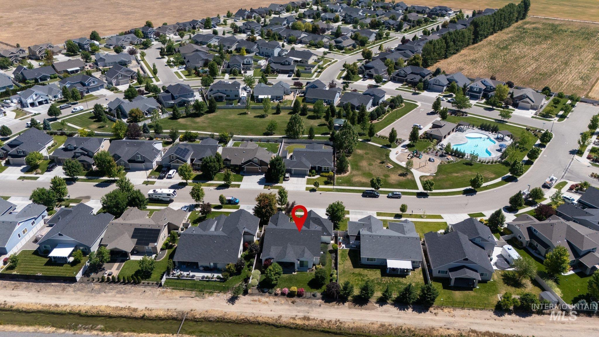 9497 S Macadan Way, Kuna, Idaho 83634-4809, 3 Bedrooms, 2.5 Bathrooms, Residential For Sale, Price $575,000,MLS 98990789