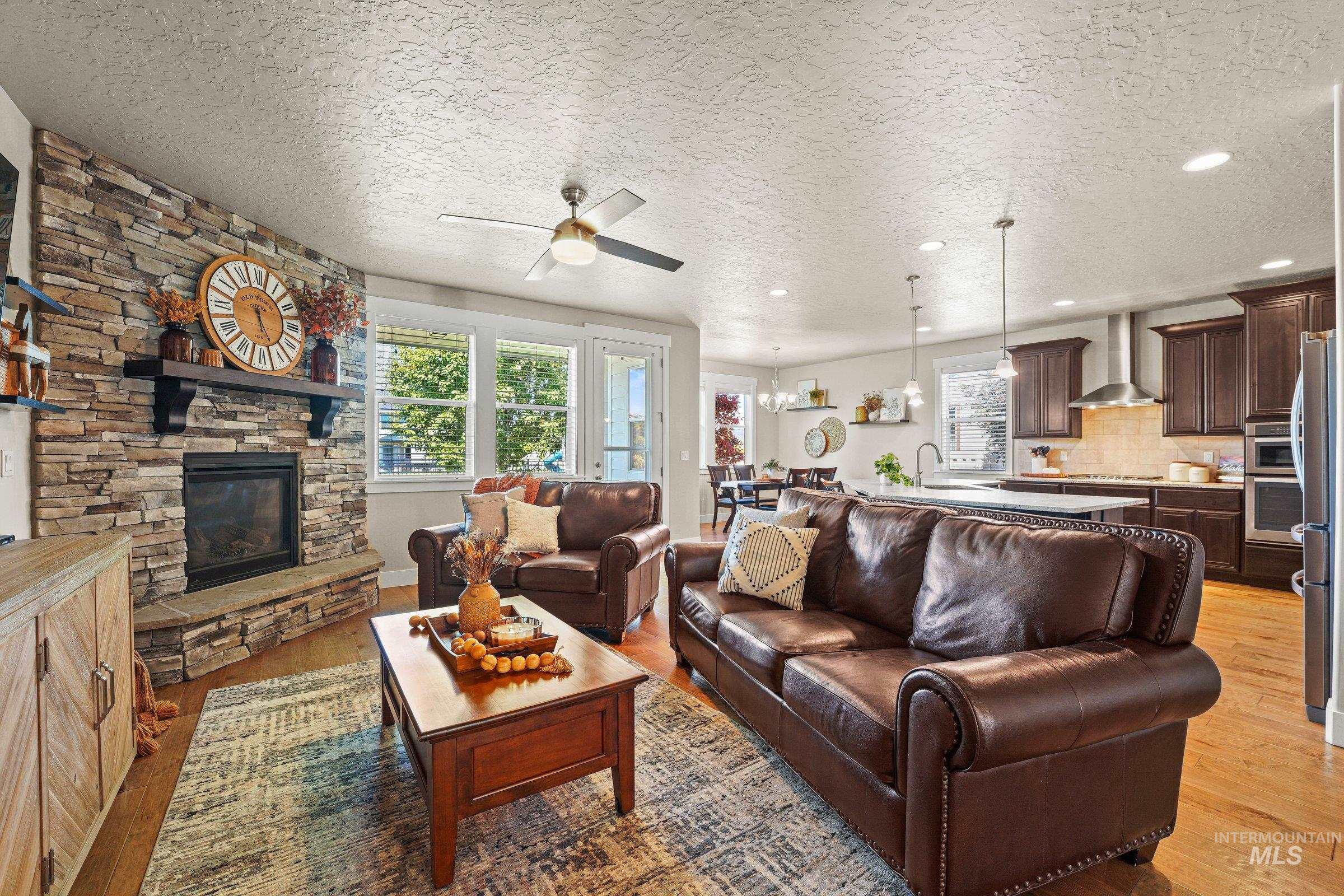 9497 S Macadan Way, Kuna, Idaho 83634-4809, 3 Bedrooms, 2.5 Bathrooms, Residential For Sale, Price $575,000,MLS 98990789