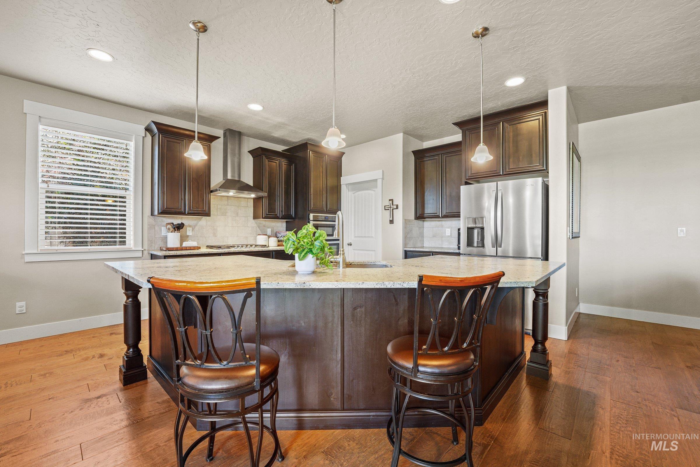 9497 S Macadan Way, Kuna, Idaho 83634-4809, 3 Bedrooms, 2.5 Bathrooms, Residential For Sale, Price $575,000,MLS 98990789