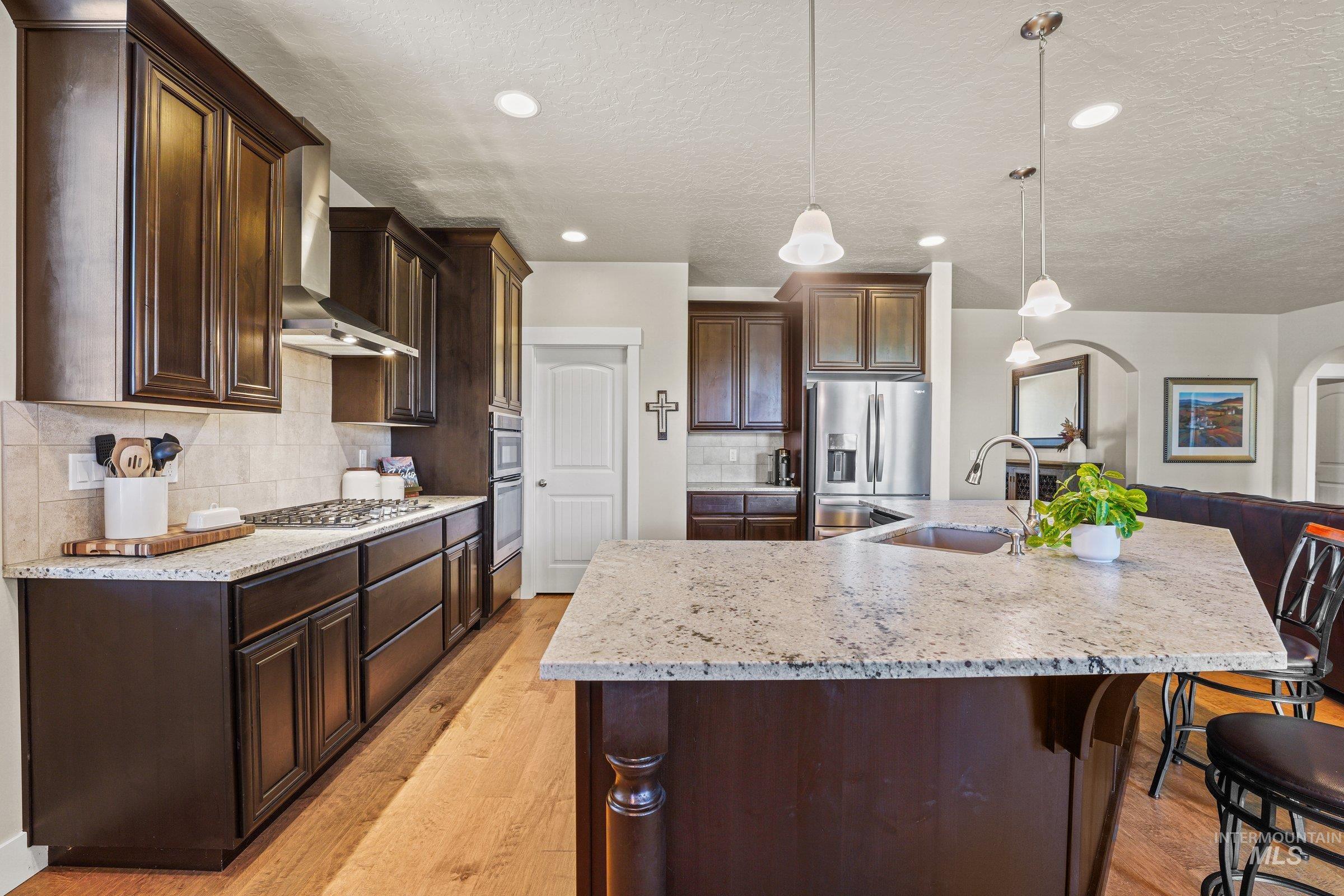 9497 S Macadan Way, Kuna, Idaho 83634-4809, 3 Bedrooms, 2.5 Bathrooms, Residential For Sale, Price $575,000,MLS 98990789
