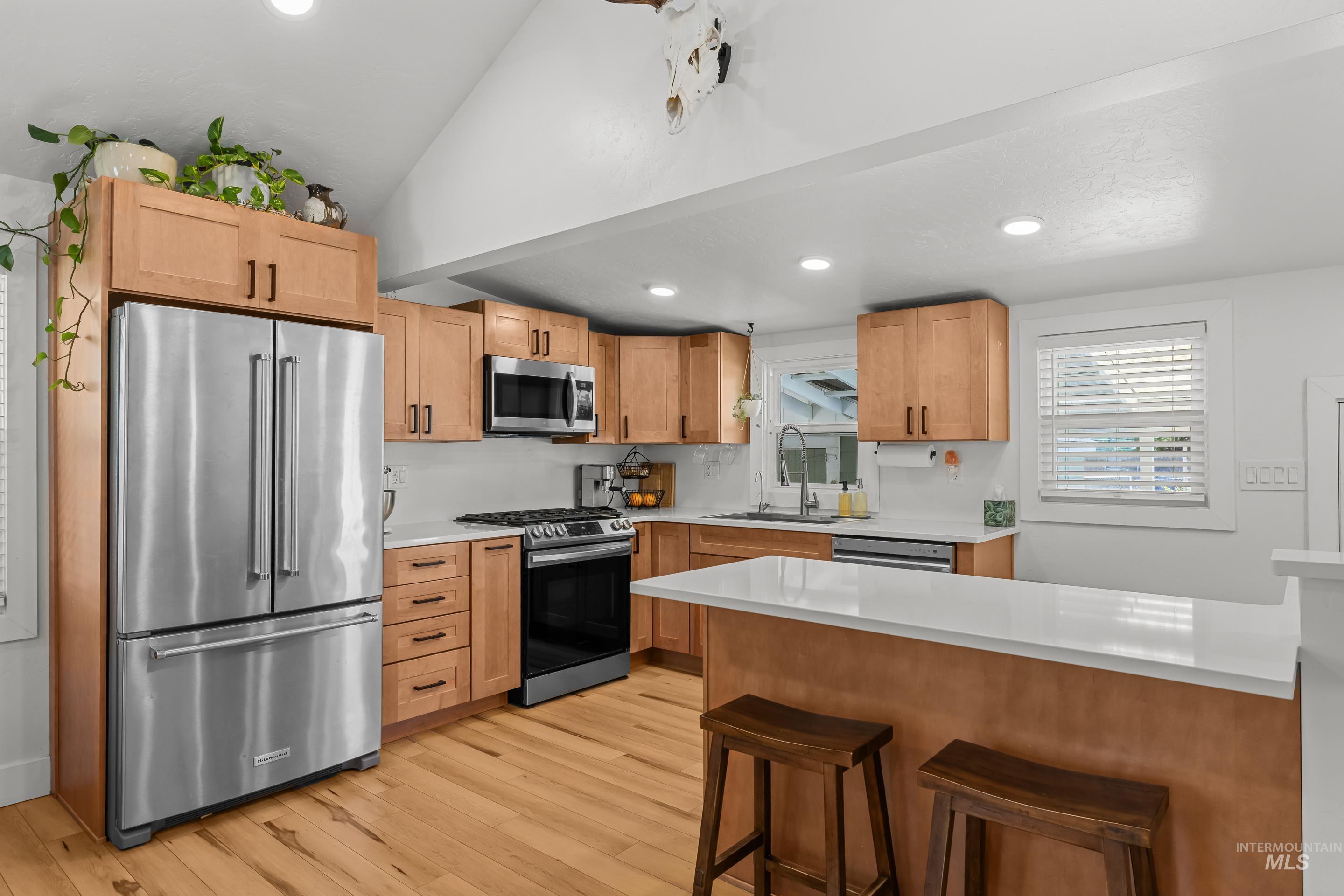 215 S Banner St., Nampa, Idaho 83686, 2 Bedrooms, 1 Bathroom, Residential For Sale, Price $339,900,MLS 98990791