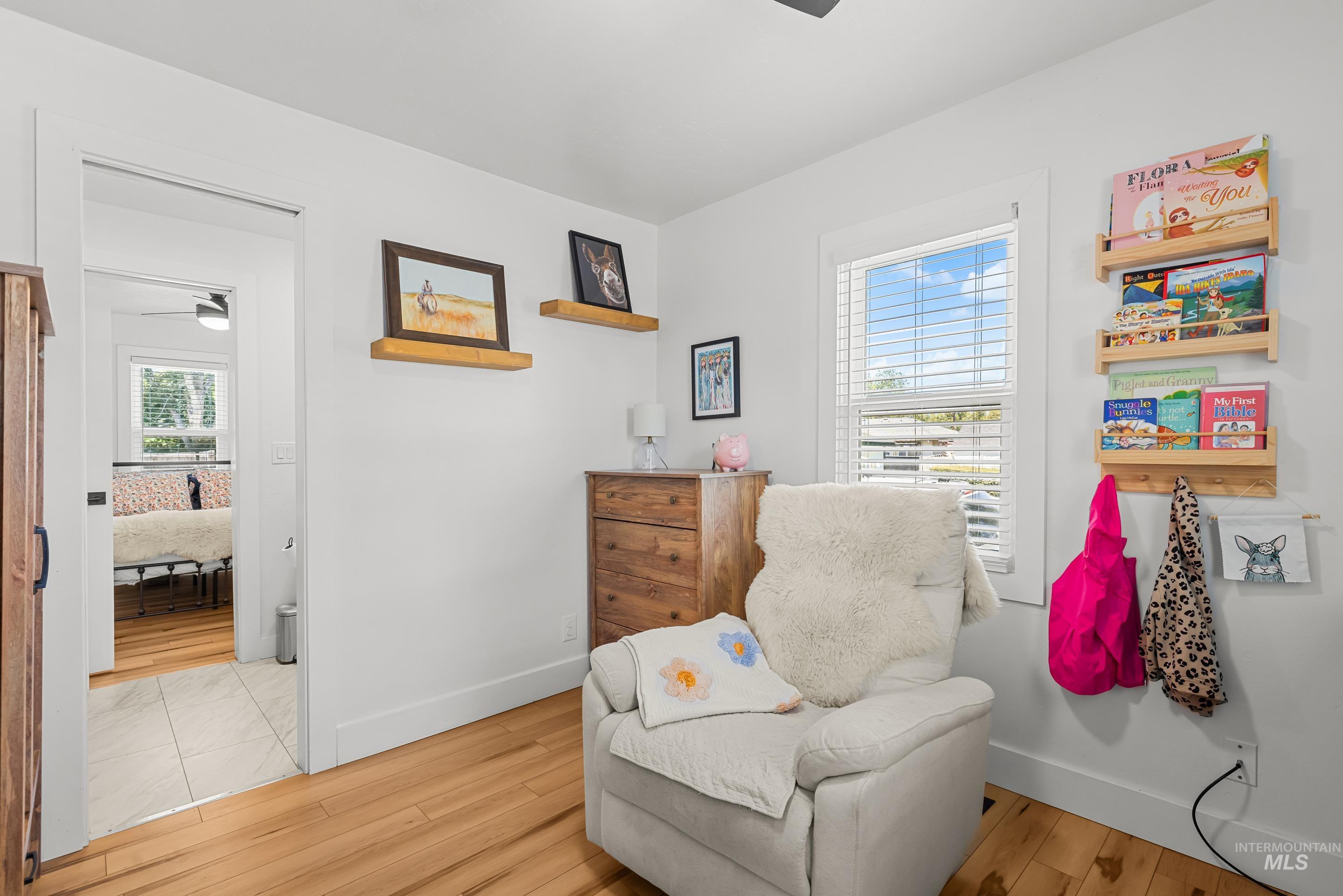 215 S Banner St., Nampa, Idaho 83686, 2 Bedrooms, 1 Bathroom, Residential For Sale, Price $339,900,MLS 98990791