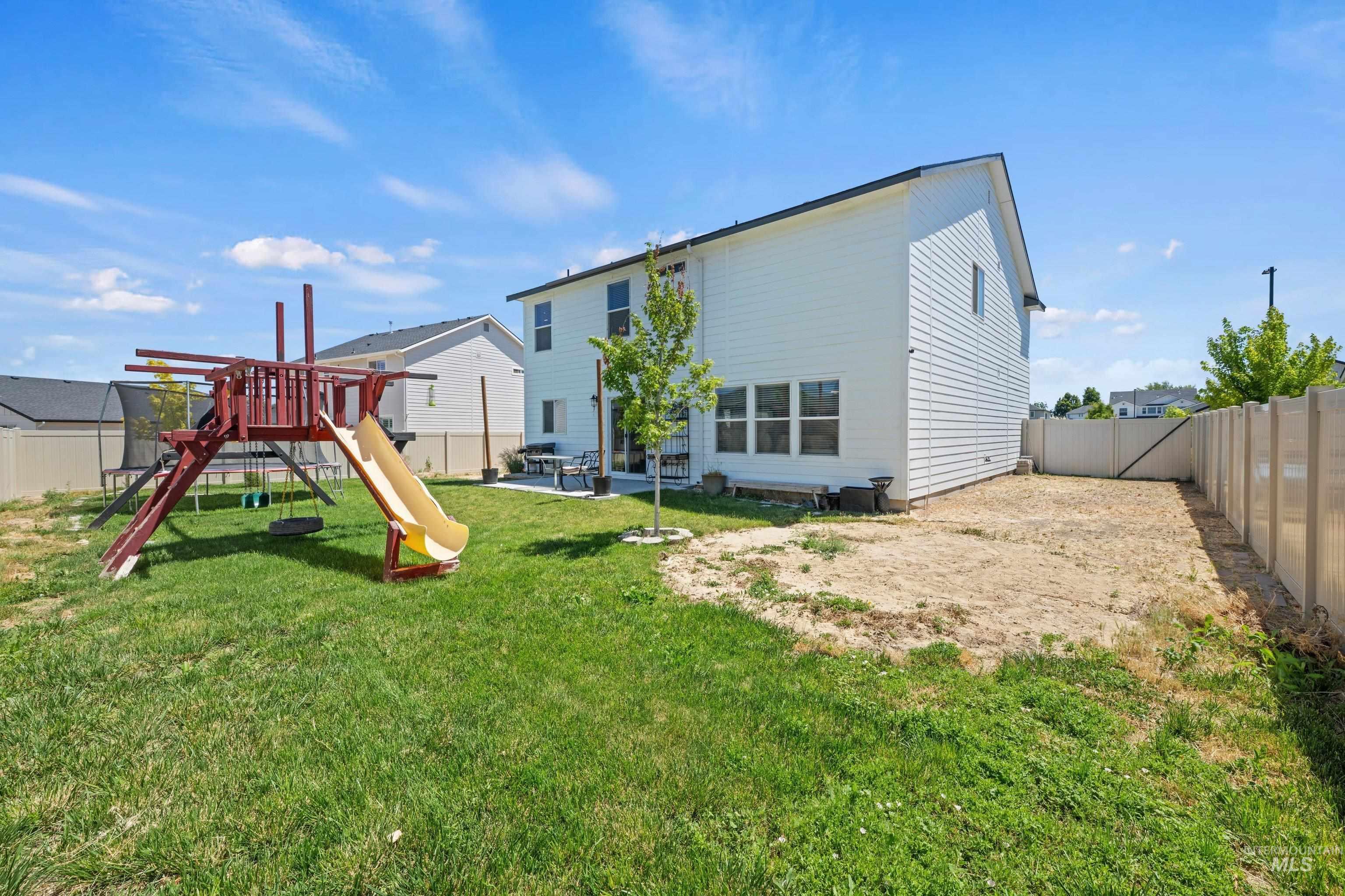 530 W Screech Owl Dr., Kuna, Idaho 83634, 4 Bedrooms, 2.5 Bathrooms, Residential For Sale, Price $529,000,MLS 98990795