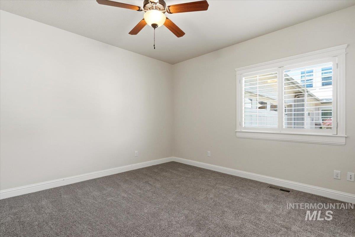 561 S Archstone Way, Boise, Idaho 83709, 3 Bedrooms, 2 Bathrooms, Residential For Sale, Price $468,400,MLS 98990796