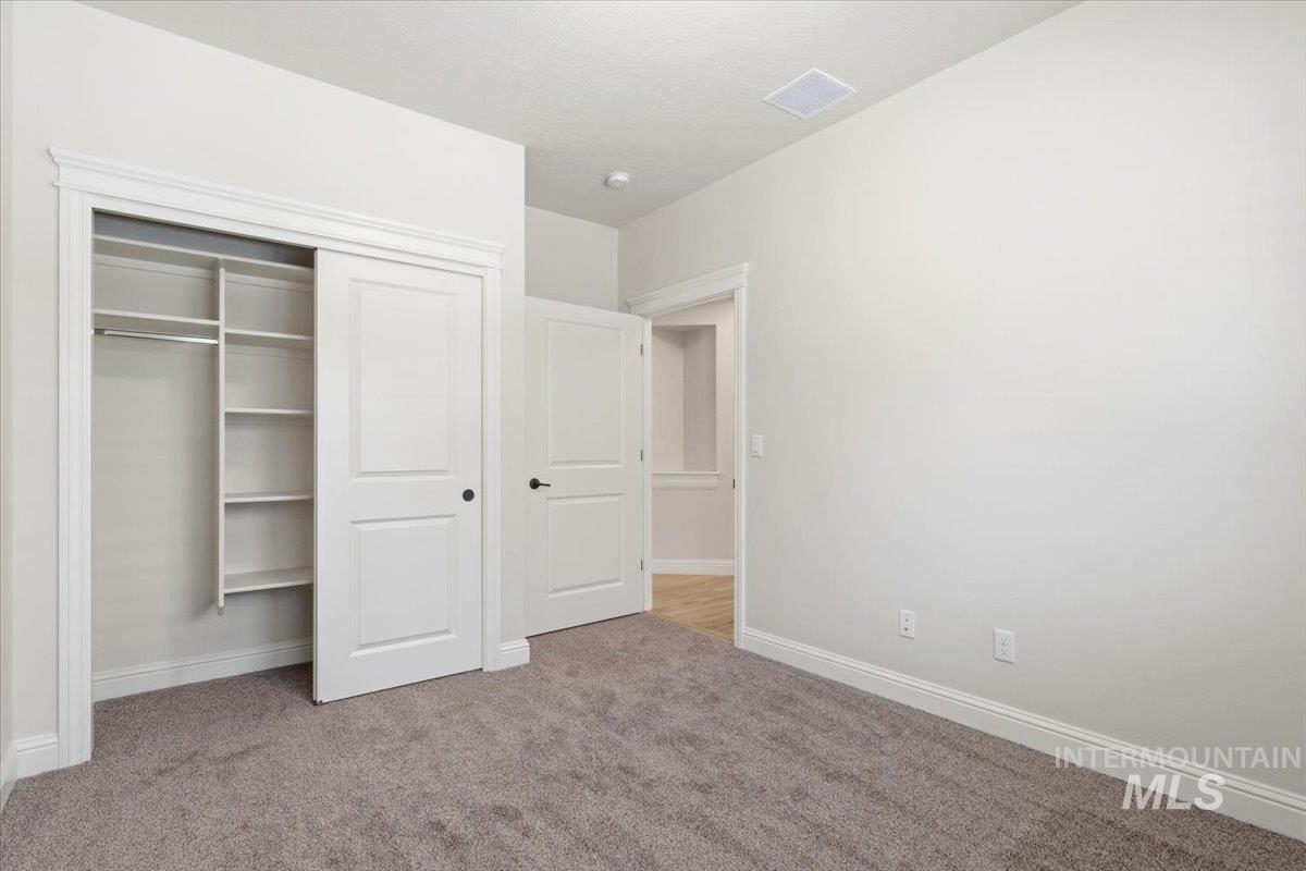 561 S Archstone Way, Boise, Idaho 83709, 3 Bedrooms, 2 Bathrooms, Residential For Sale, Price $468,400,MLS 98990796