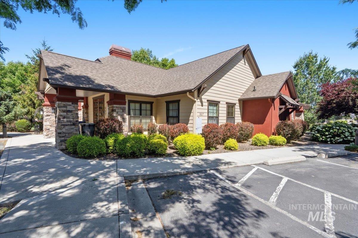 561 S Archstone Way, Boise, Idaho 83709, 3 Bedrooms, 2 Bathrooms, Residential For Sale, Price $468,400,MLS 98990796