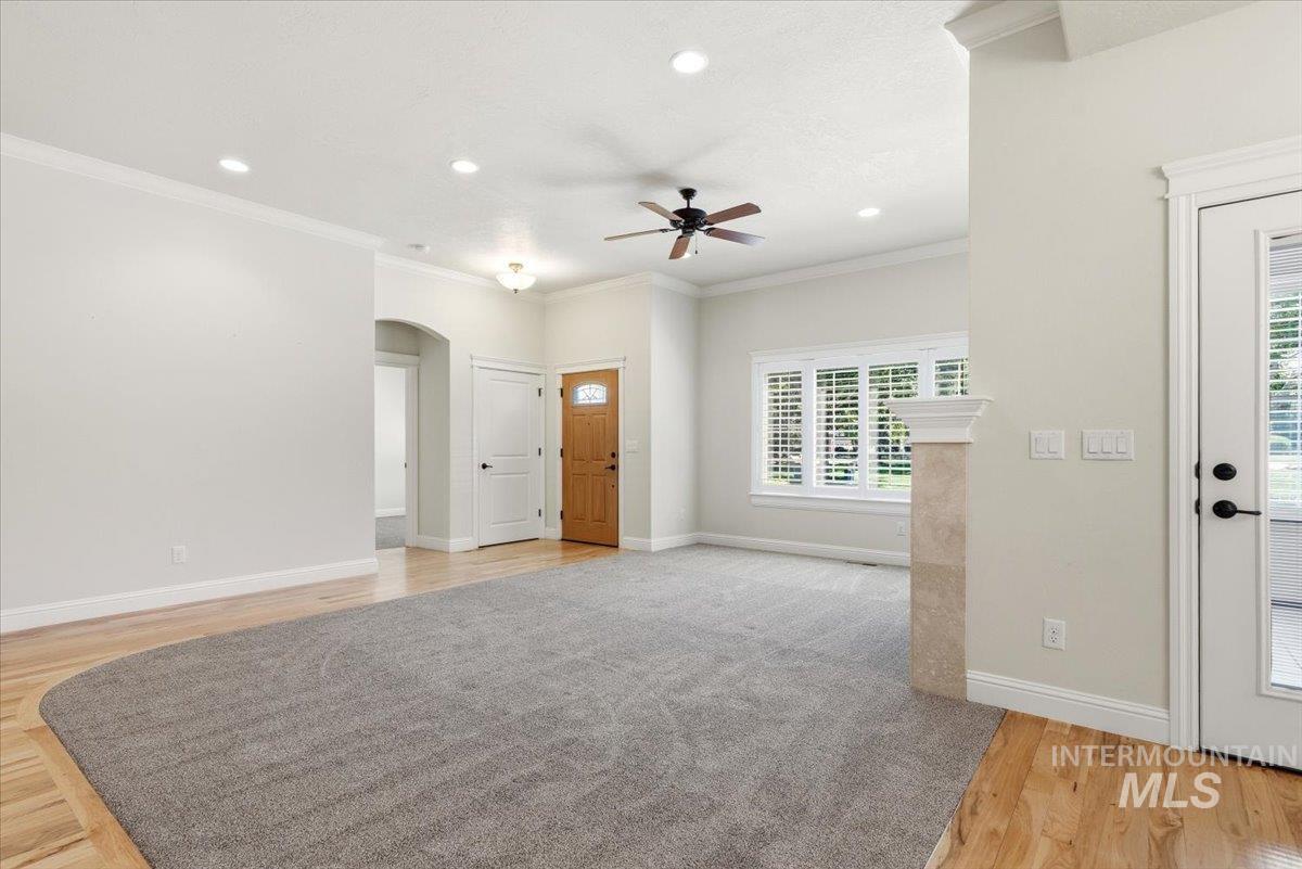 561 S Archstone Way, Boise, Idaho 83709, 3 Bedrooms, 2 Bathrooms, Residential For Sale, Price $468,400,MLS 98990796