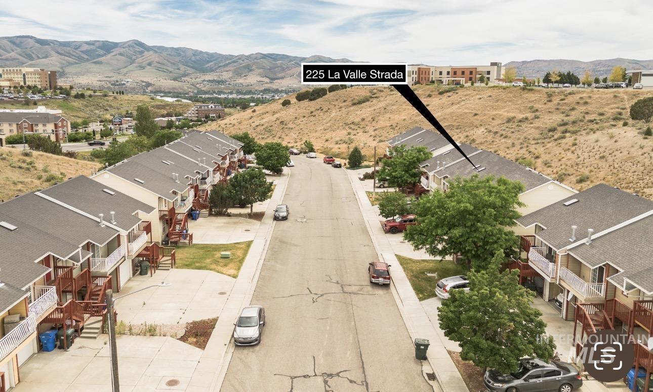 206, 225, 230 La Valle Strada, Pocatello, Idaho 83201, 3 Bedrooms, 2 Bathrooms, Residential Income For Sale, Price $690,000, 98990798