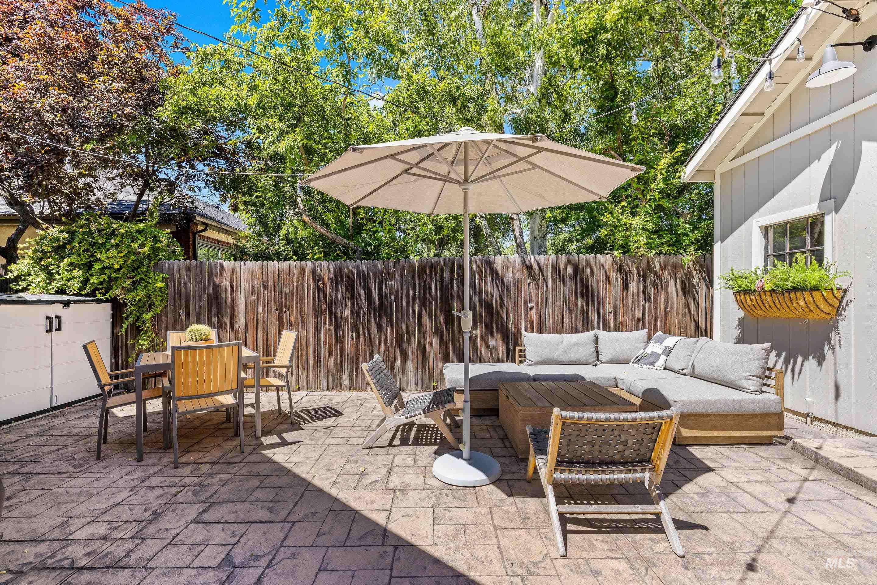 2022 W Ellis Ave, Boise, Idaho 83702, 3 Bedrooms, 2 Bathrooms, Residential For Sale, Price $888,000,MLS 98990802