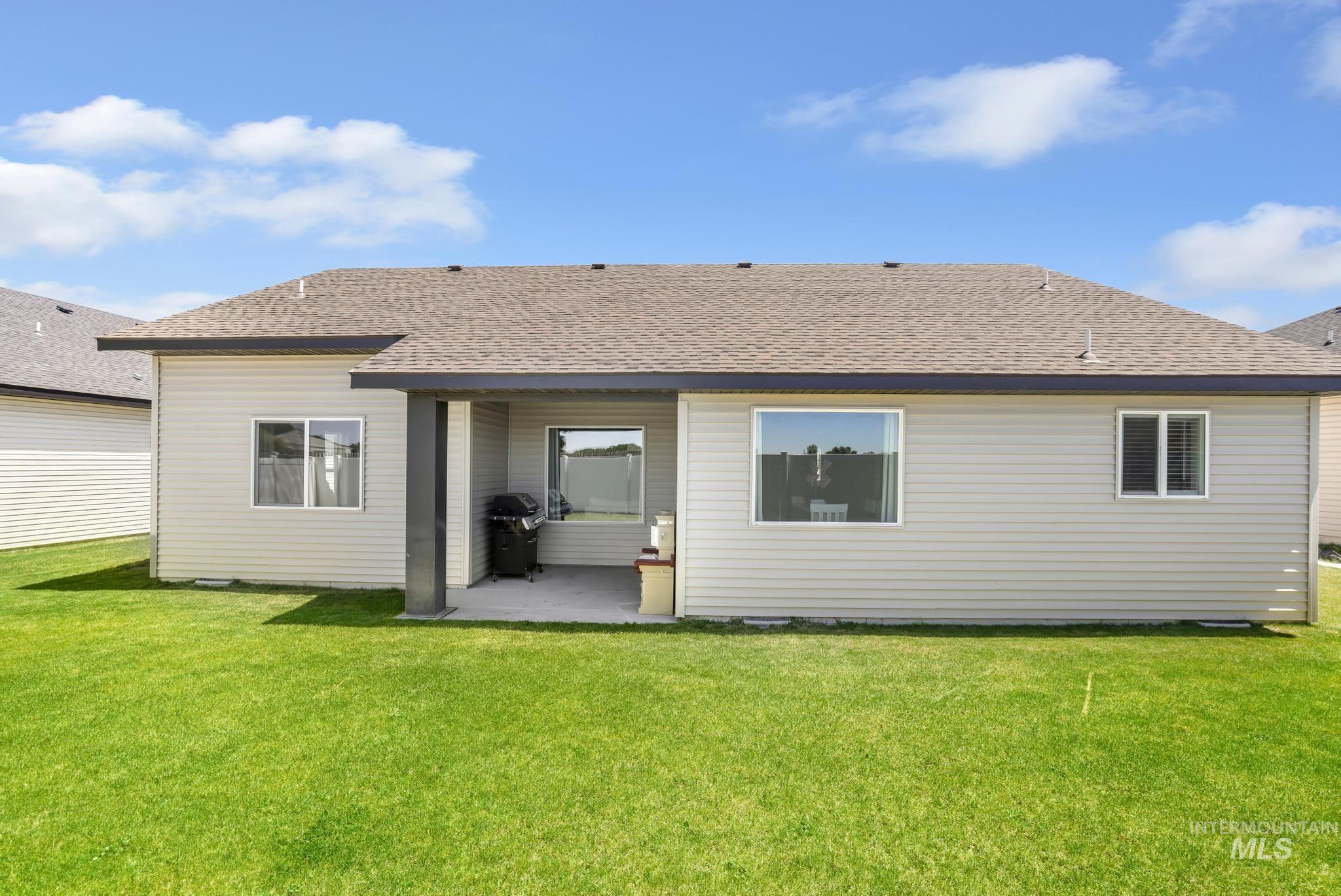 1836 Gage Ave, Twin Falls, Idaho 83301, 3 Bedrooms, 2 Bathrooms, Residential For Sale, Price $399,999,MLS 98990803