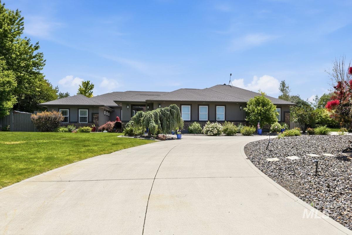 12583 W Deep Canyon Drive, Star, Idaho 83669, 4 Bedrooms, 3 Bathrooms, Residential For Sale, Price $1,599,900,MLS 98990806