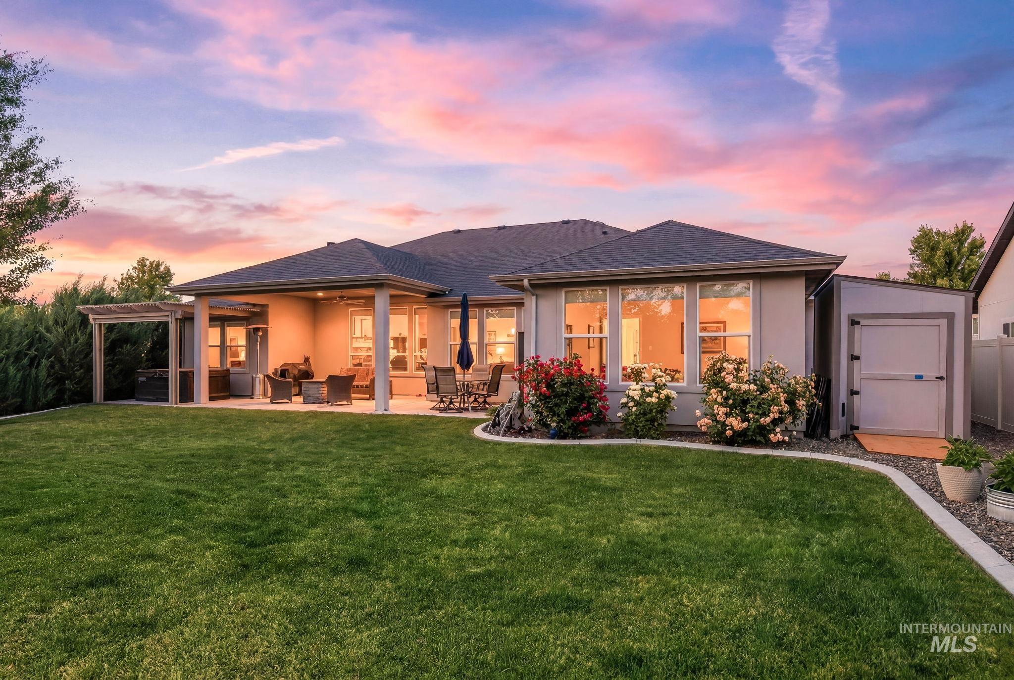9133 S Cipolletti Way, Kuna, Idaho 83634, 3 Bedrooms, 2.5 Bathrooms, Residential For Sale, Price $699,900,MLS 98990809