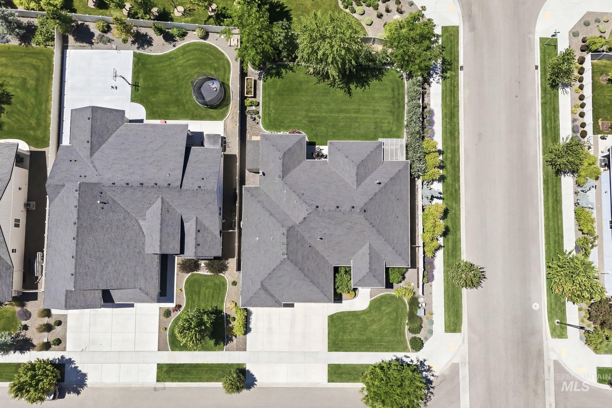 9133 S Cipolletti Way, Kuna, Idaho 83634, 3 Bedrooms, 2.5 Bathrooms, Residential For Sale, Price $699,900,MLS 98990809