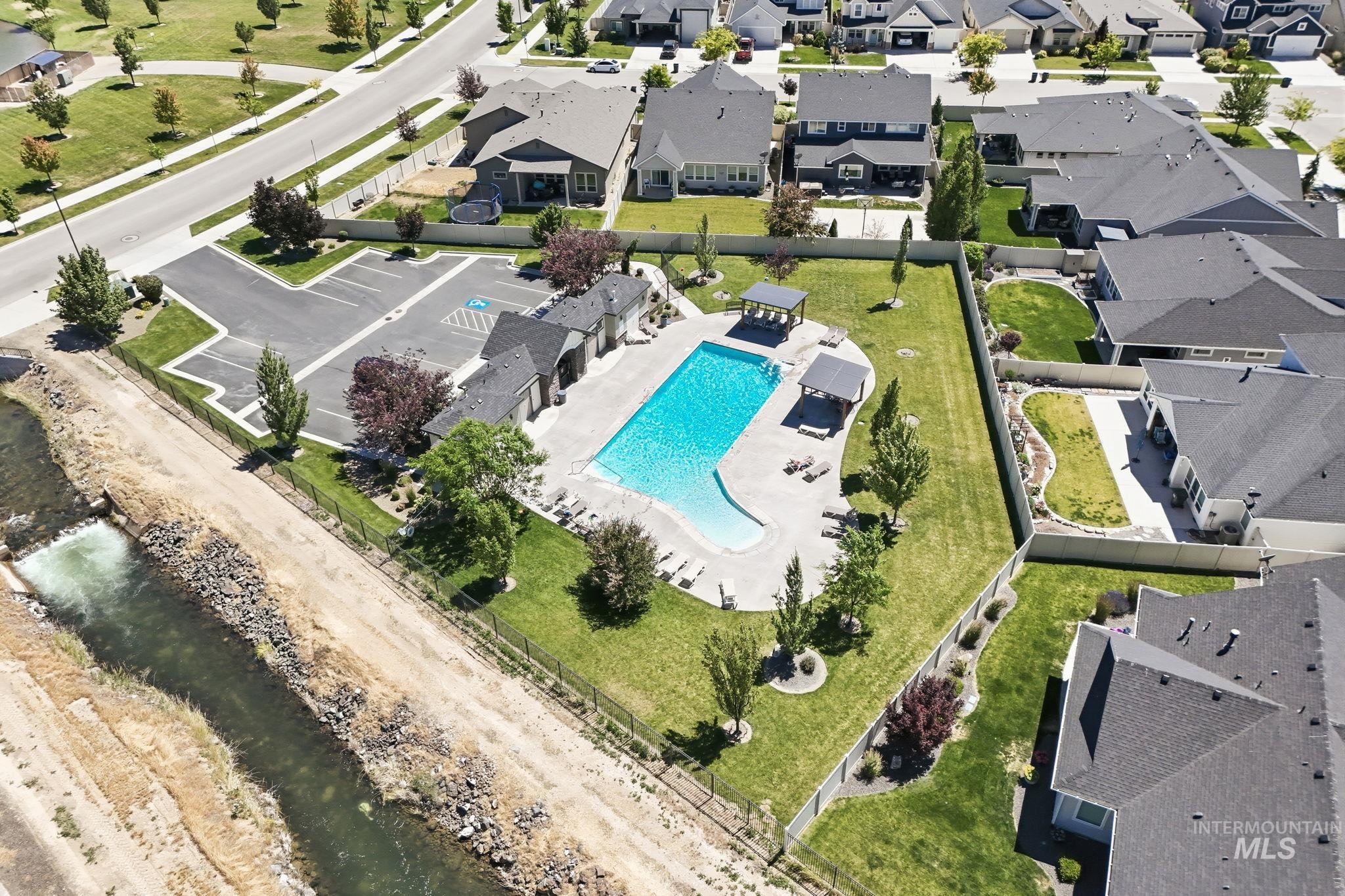 9133 S Cipolletti Way, Kuna, Idaho 83634, 3 Bedrooms, 2.5 Bathrooms, Residential For Sale, Price $699,900,MLS 98990809
