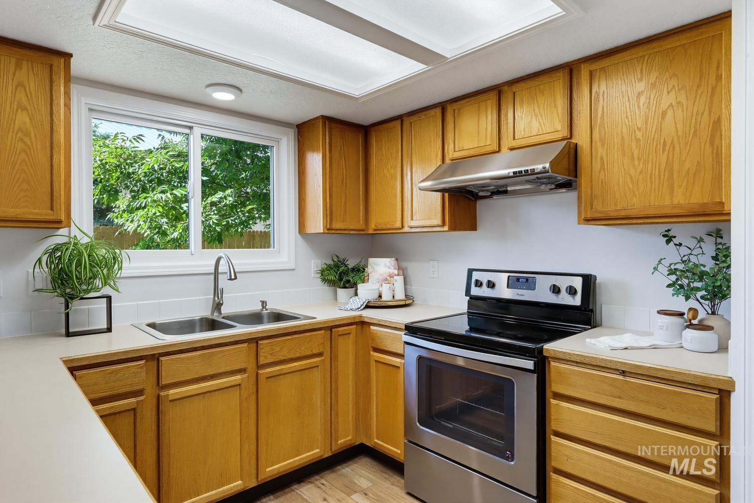 12547 W. Delmar, Boise, Idaho 83713, 4 Bedrooms, 2.5 Bathrooms, Residential For Sale, Price $537,700,MLS 98990810