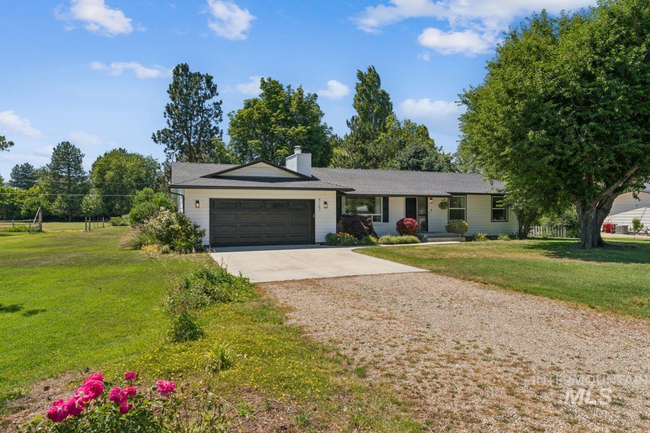 4167 N Columbine St, Boise, Idaho 83713, 6 Bedrooms, 3 Bathrooms, Residential For Sale, Price $925,000,MLS 98990813