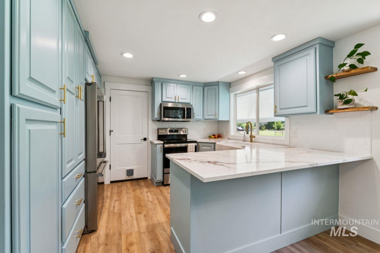 4167 N Columbine St, Boise, Idaho 83713, 6 Bedrooms, 3 Bathrooms, Residential For Sale, Price $925,000,MLS 98990813