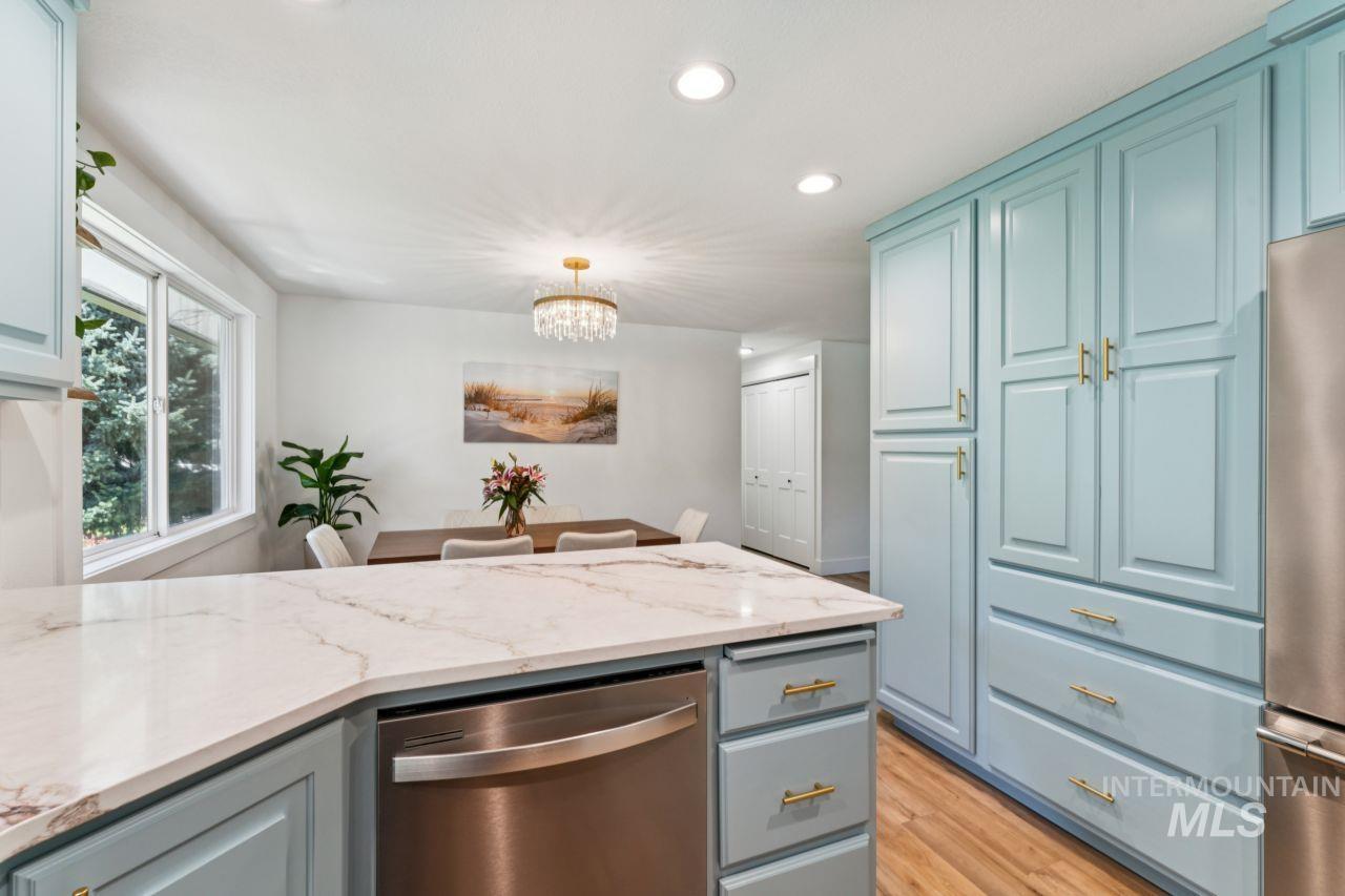 4167 N Columbine St, Boise, Idaho 83713, 6 Bedrooms, 3 Bathrooms, Residential For Sale, Price $925,000,MLS 98990813