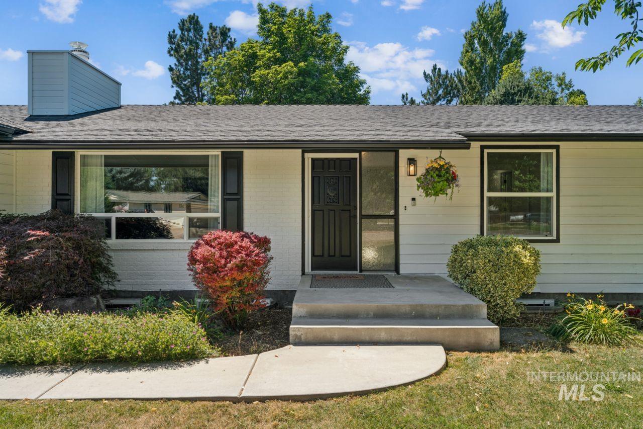 4167 N Columbine St, Boise, Idaho 83713, 6 Bedrooms, 3 Bathrooms, Residential For Sale, Price $925,000,MLS 98990813