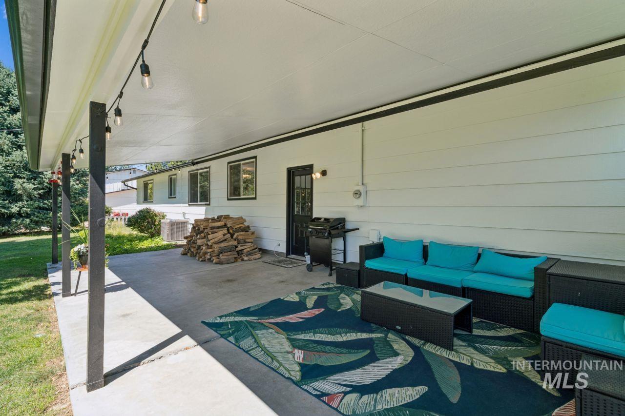 4167 N Columbine St, Boise, Idaho 83713, 6 Bedrooms, 3 Bathrooms, Residential For Sale, Price $925,000,MLS 98990813