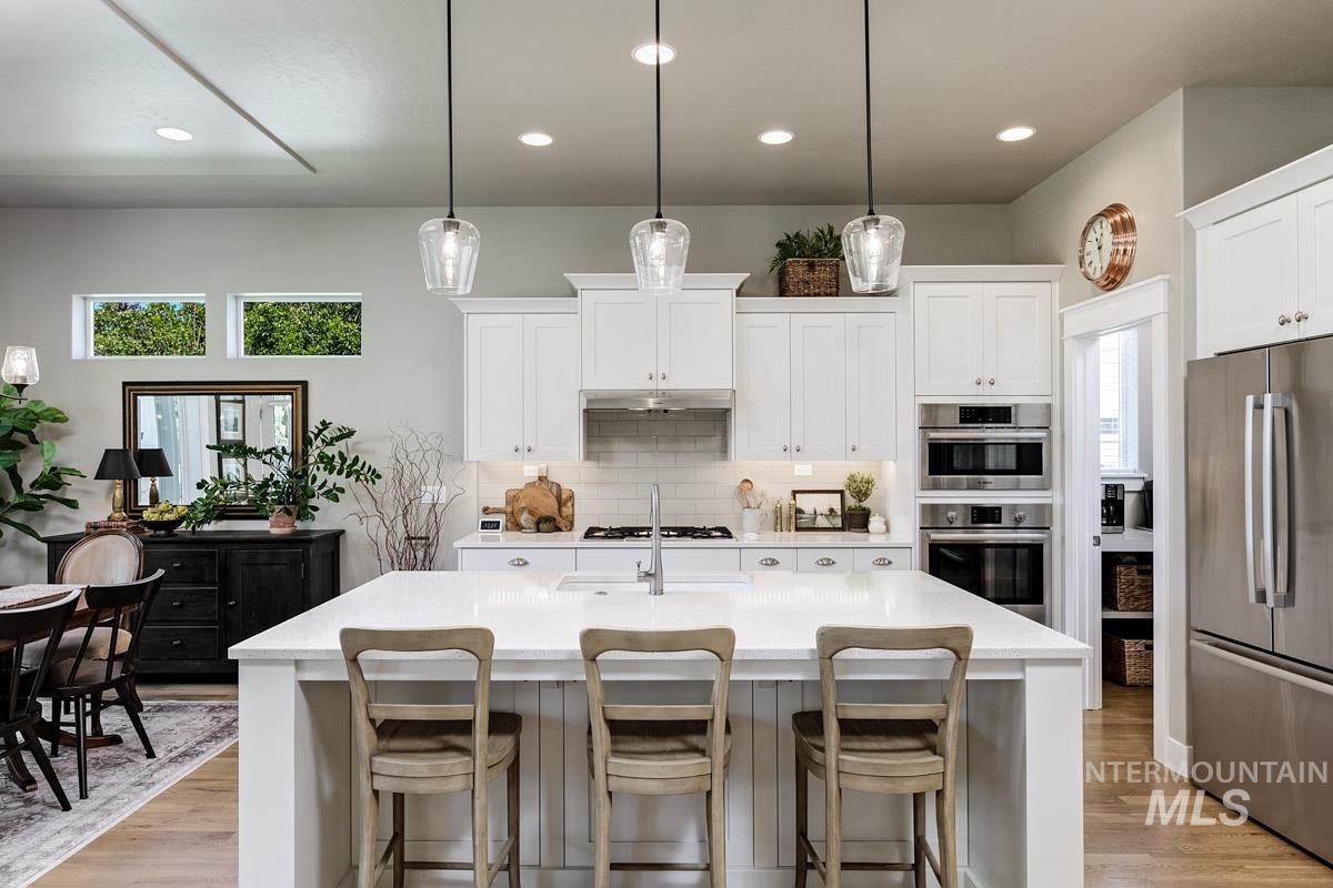 5853 S Palatino Way, Meridian, Idaho 83642, 3 Bedrooms, 2 Bathrooms, Residential For Sale, Price $624,900,MLS 98990816