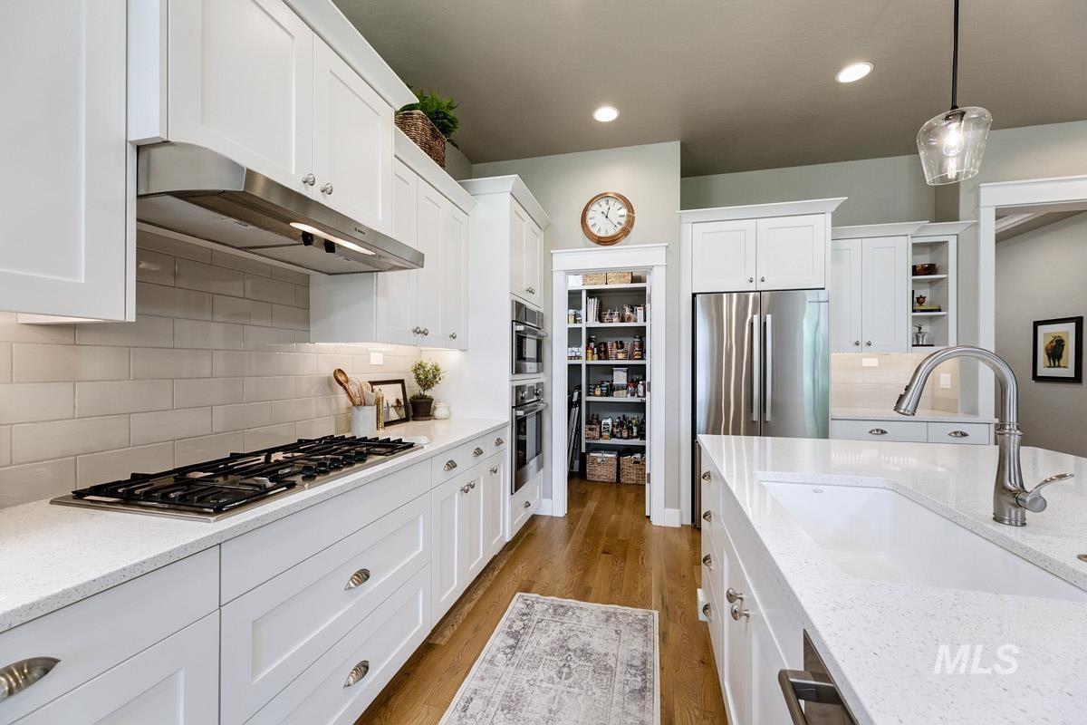 5853 S Palatino Way, Meridian, Idaho 83642, 3 Bedrooms, 2 Bathrooms, Residential For Sale, Price $624,900,MLS 98990816