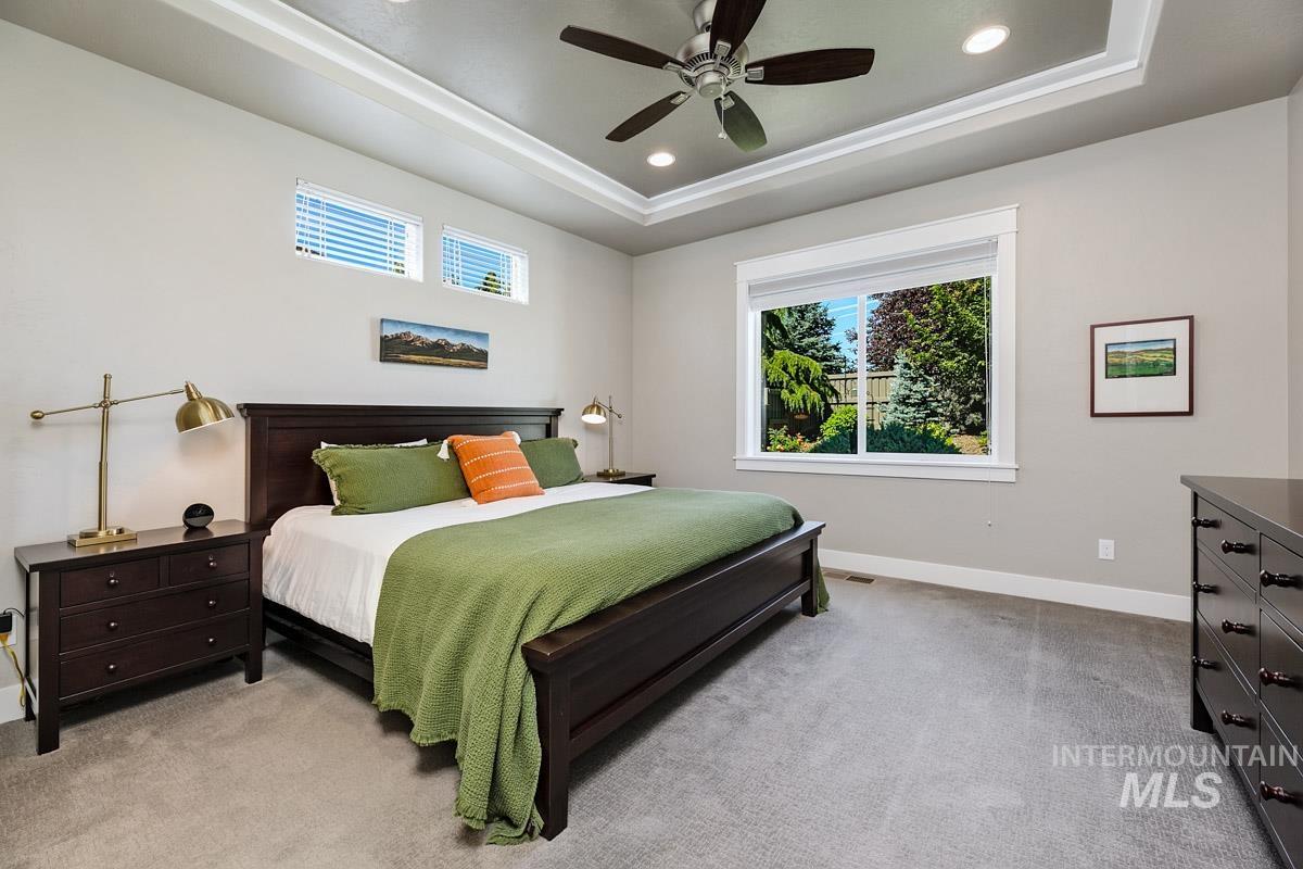 5853 S Palatino Way, Meridian, Idaho 83642, 3 Bedrooms, 2 Bathrooms, Residential For Sale, Price $624,900,MLS 98990816