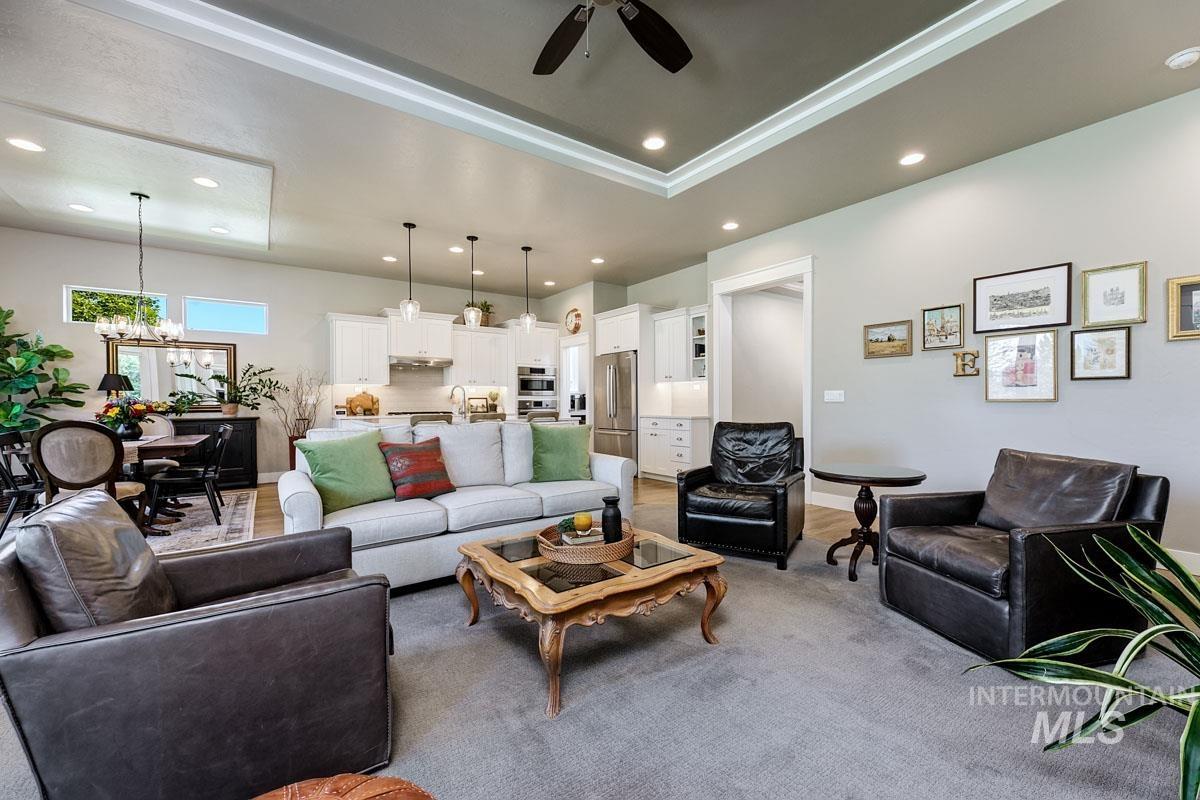 5853 S Palatino Way, Meridian, Idaho 83642, 3 Bedrooms, 2 Bathrooms, Residential For Sale, Price $624,900,MLS 98990816