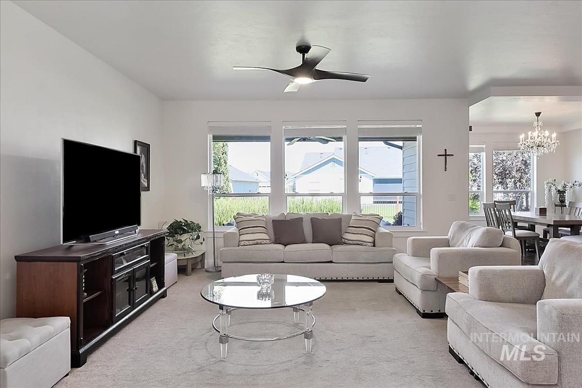 1116 N World Cup Lane, Eagle, Idaho 83616, 4 Bedrooms, 2 Bathrooms, Residential For Sale, Price $669,000,MLS 98990817