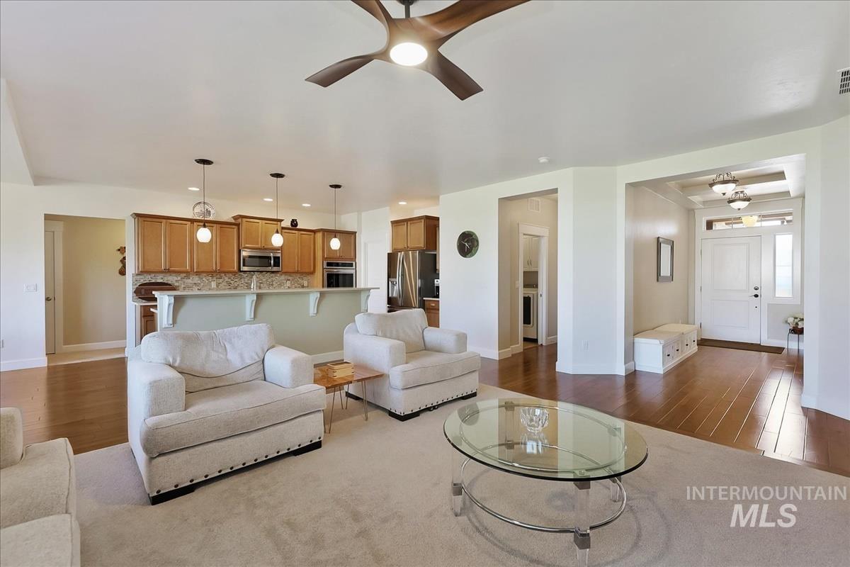 1116 N World Cup Lane, Eagle, Idaho 83616, 4 Bedrooms, 2 Bathrooms, Residential For Sale, Price $669,000,MLS 98990817