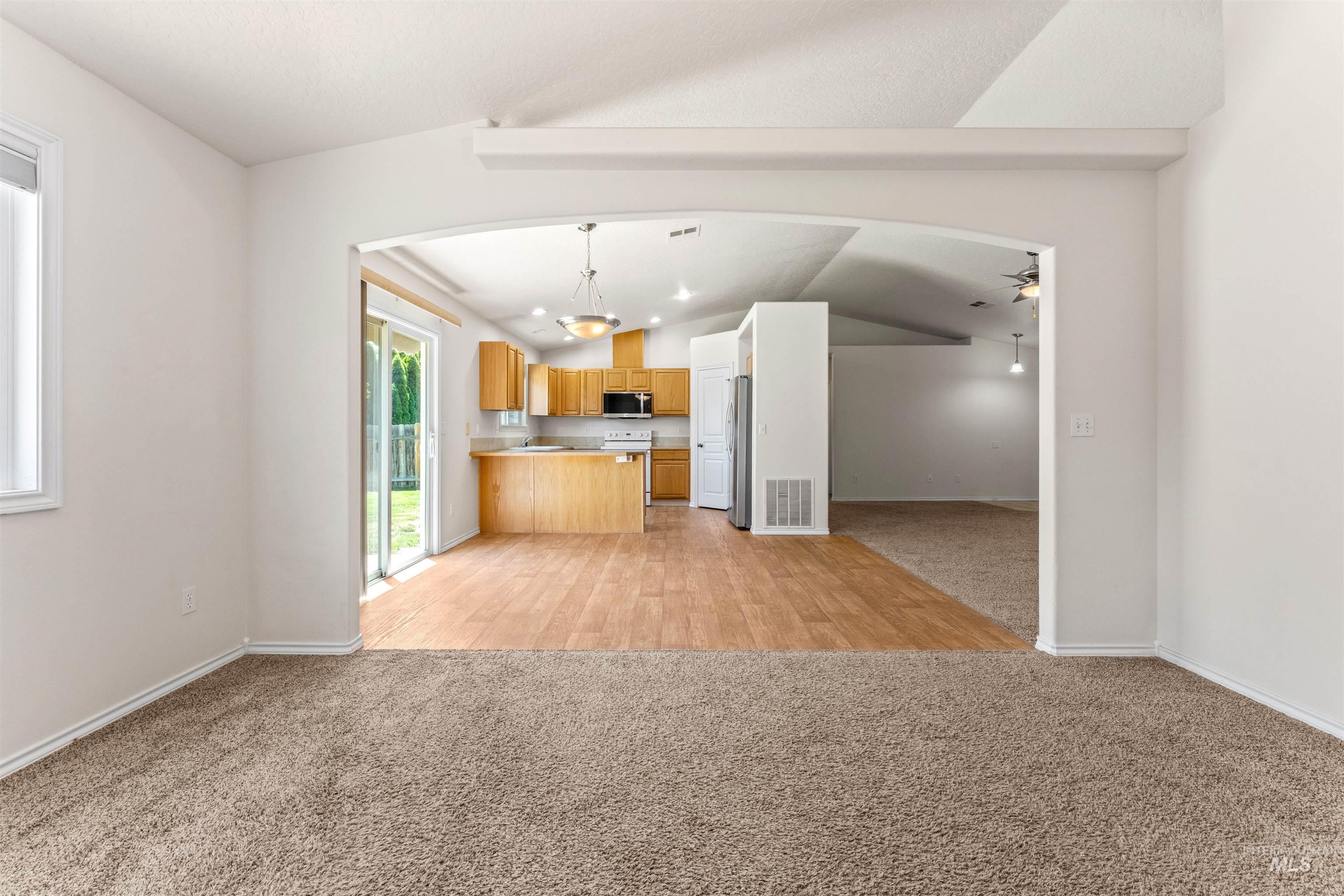 6419 E Crestley, Nampa, Idaho 83687-4117, 3 Bedrooms, 2 Bathrooms, Residential For Sale, Price $399,000,MLS 98990820