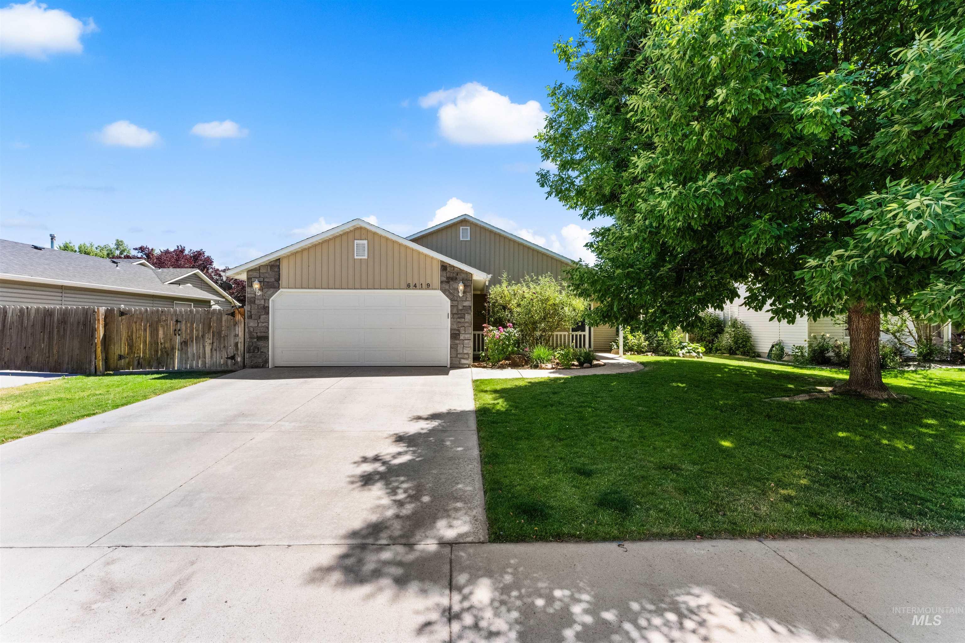 6419 E Crestley, Nampa, Idaho 83687-4117, 3 Bedrooms, 2 Bathrooms, Residential For Sale, Price $399,000,MLS 98990820